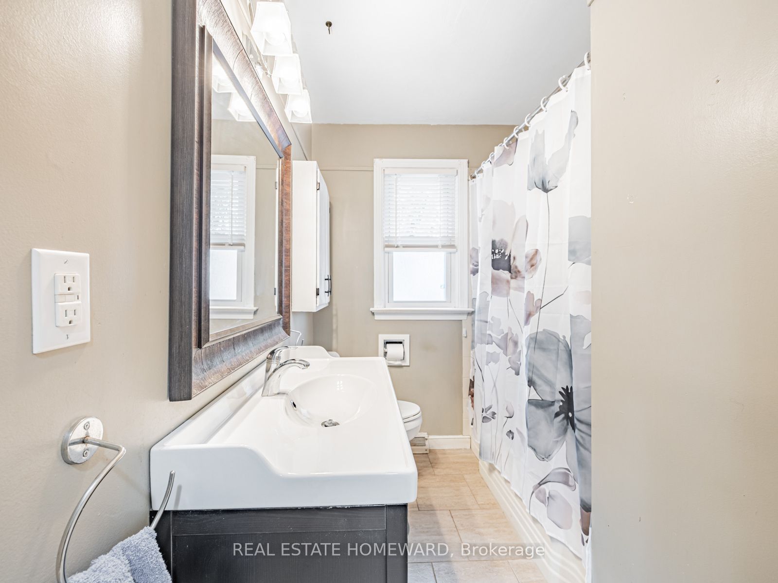 793 Eastglen Drive Property Photo 18