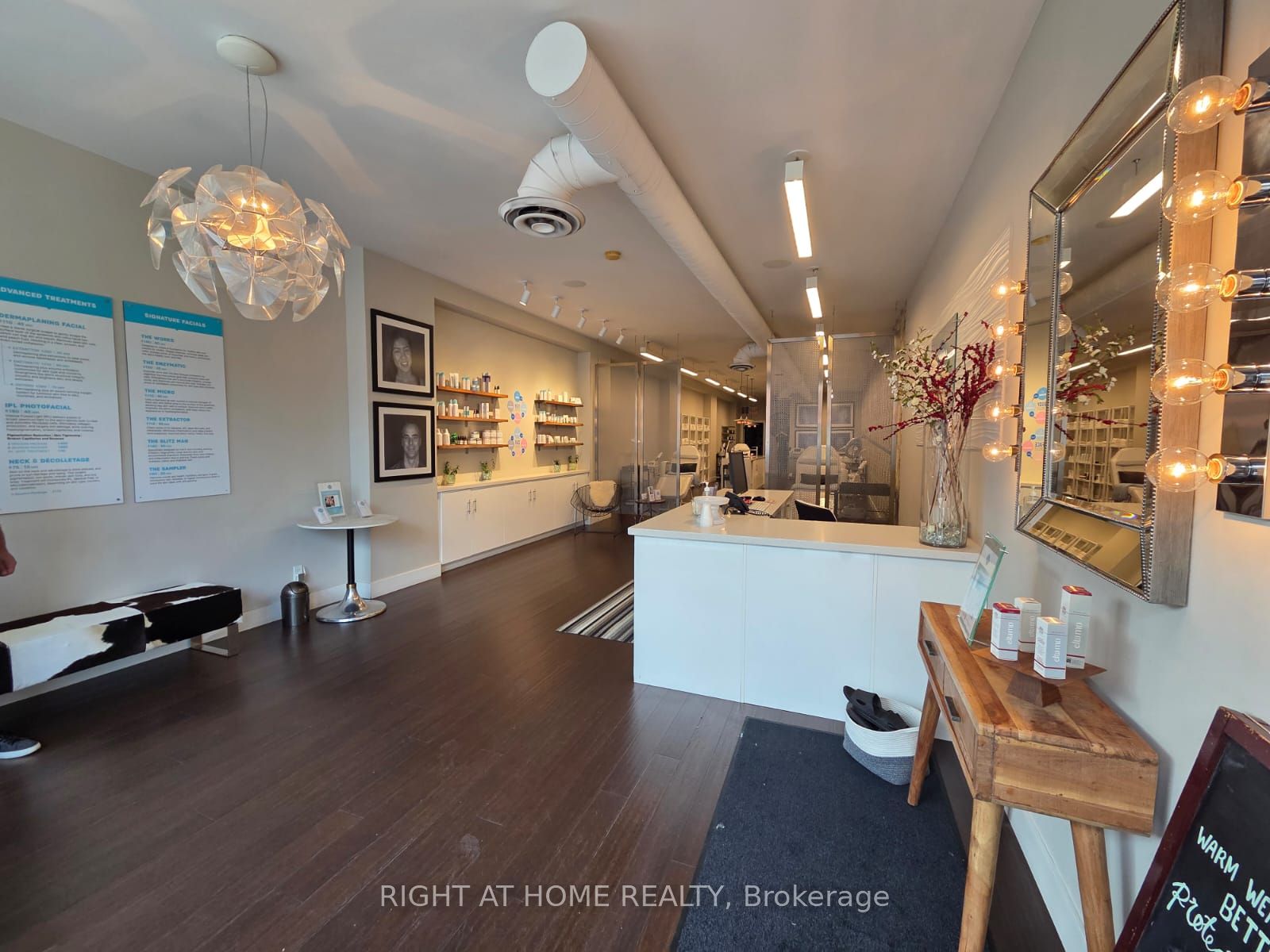 1133 Queen Street E Property Photo 3