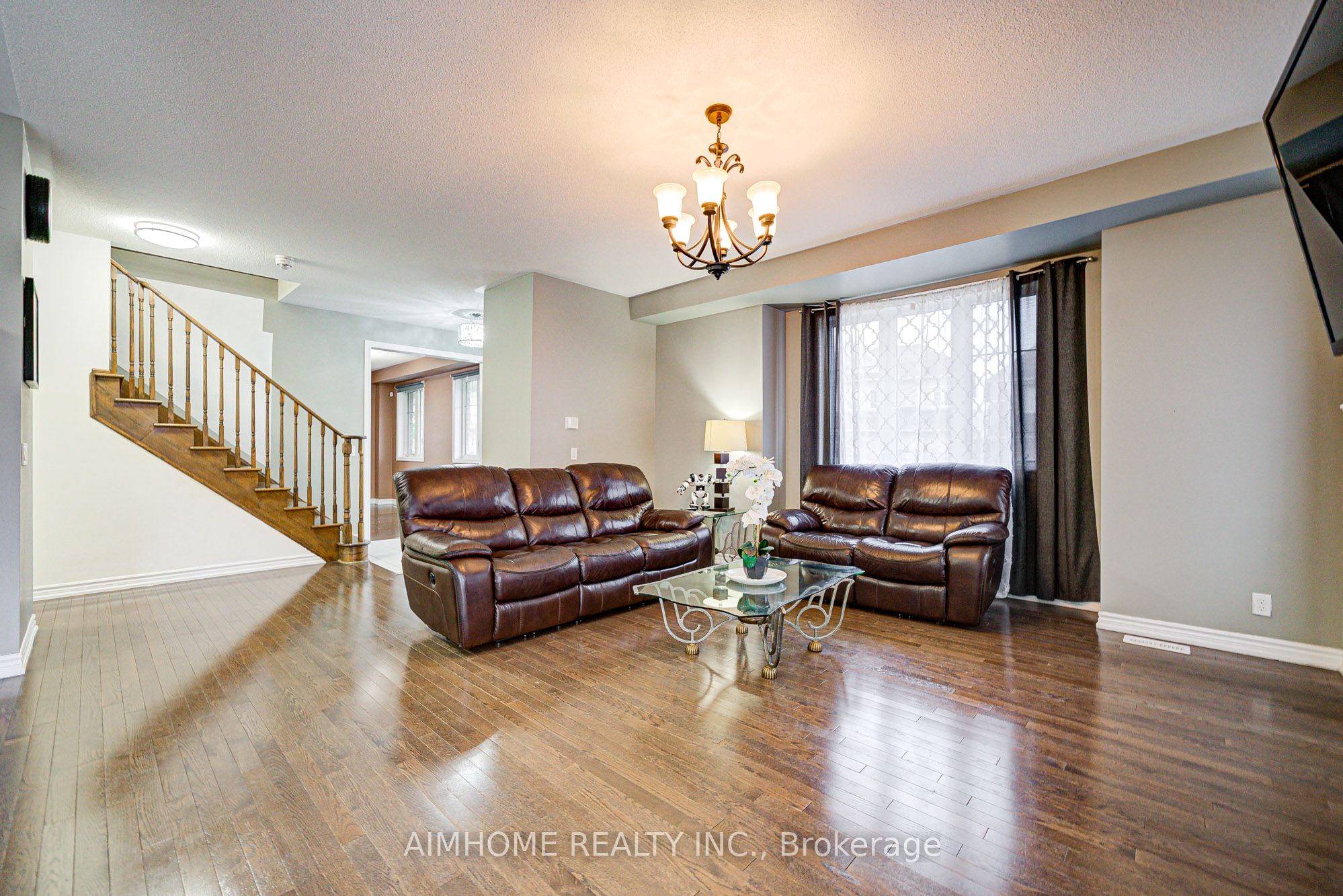 2383 Dobbinton Street Property Photo 15