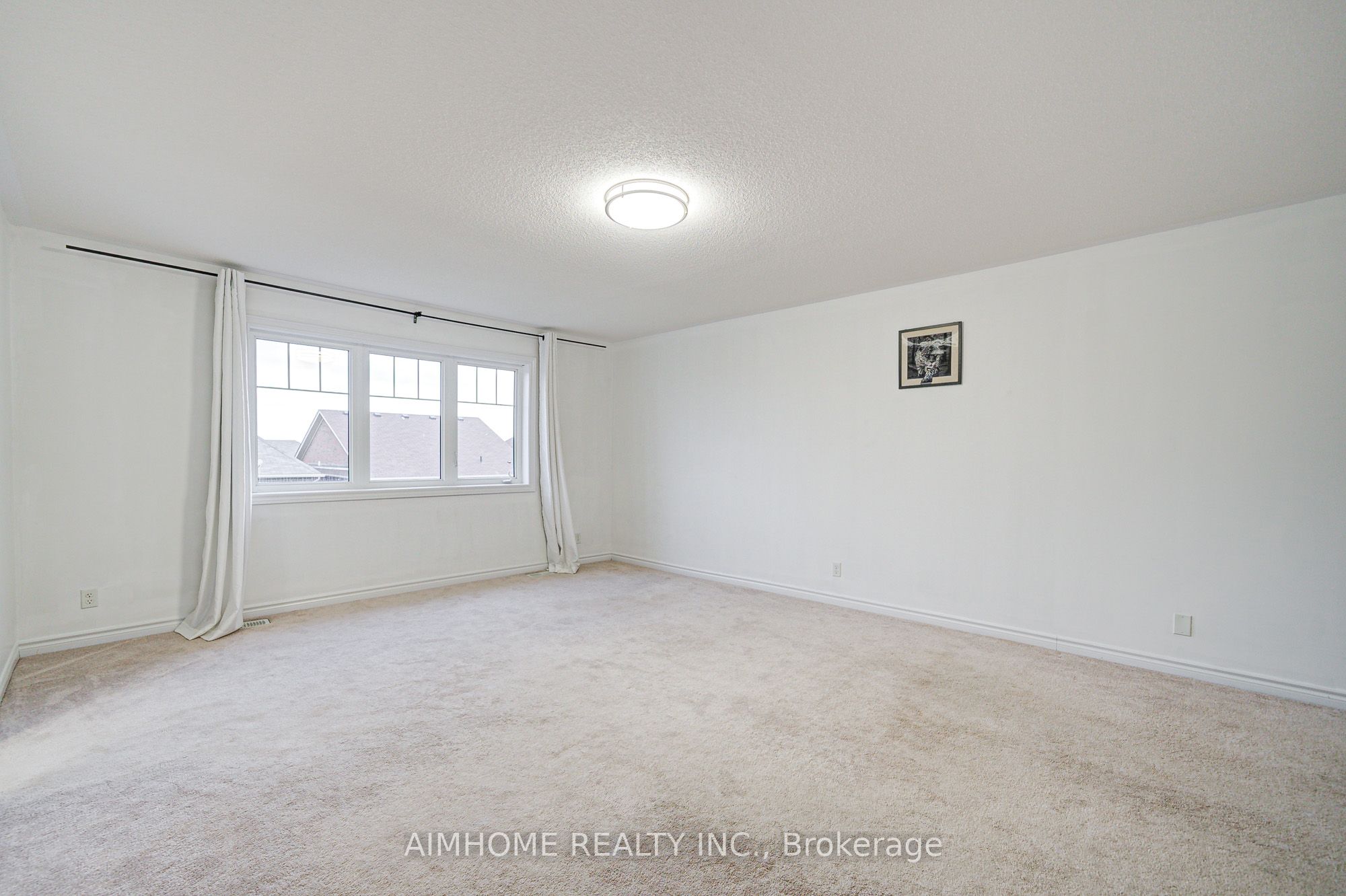 2383 Dobbinton Street Property Photo 32