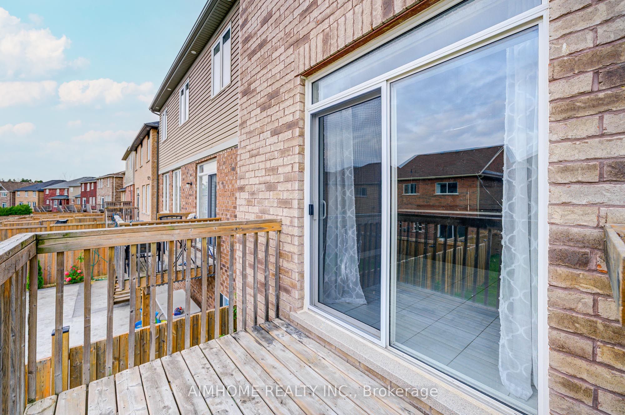 2383 Dobbinton Street Property Photo 47