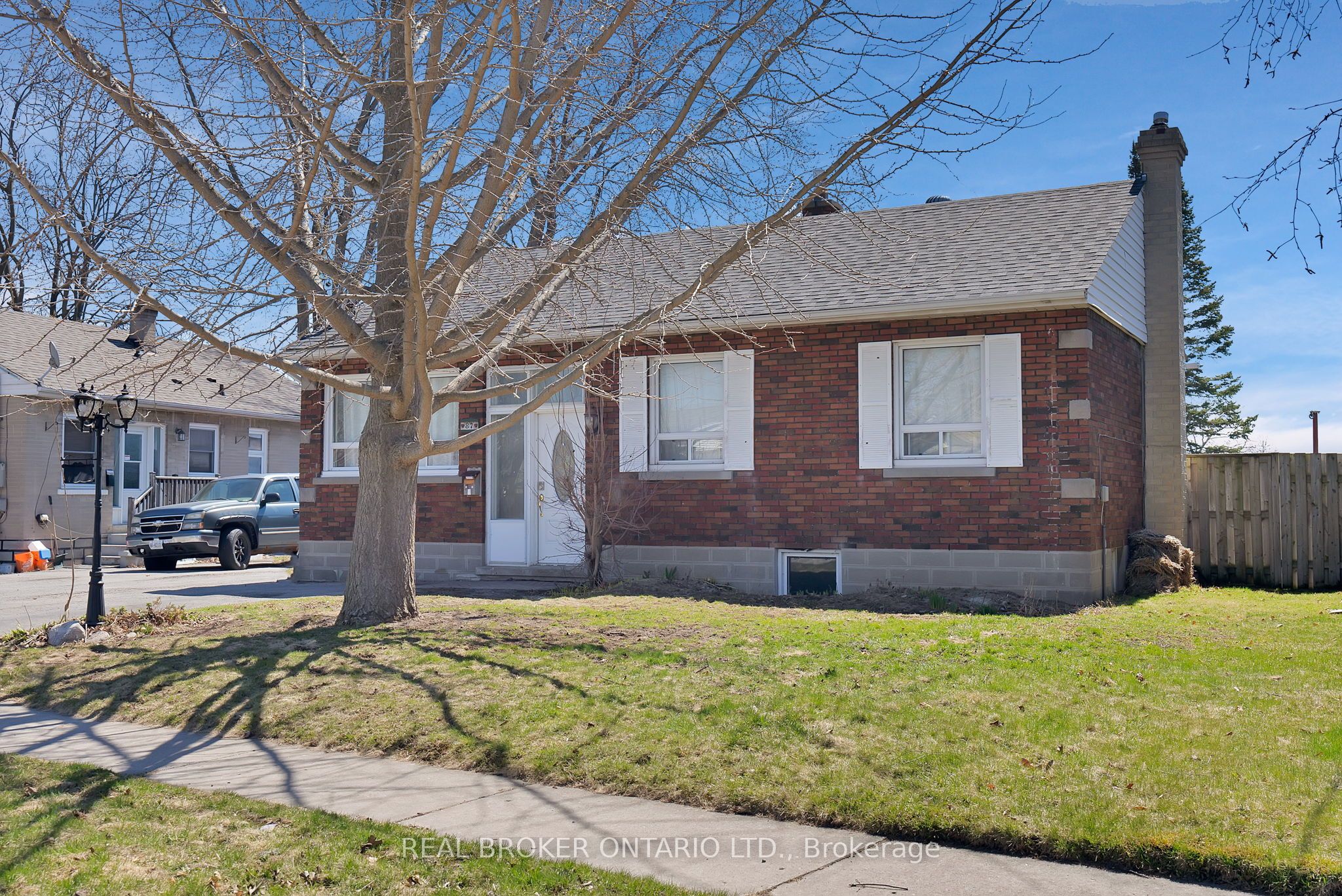 87 Wellington Avenue W Bsmt Property Photo 2