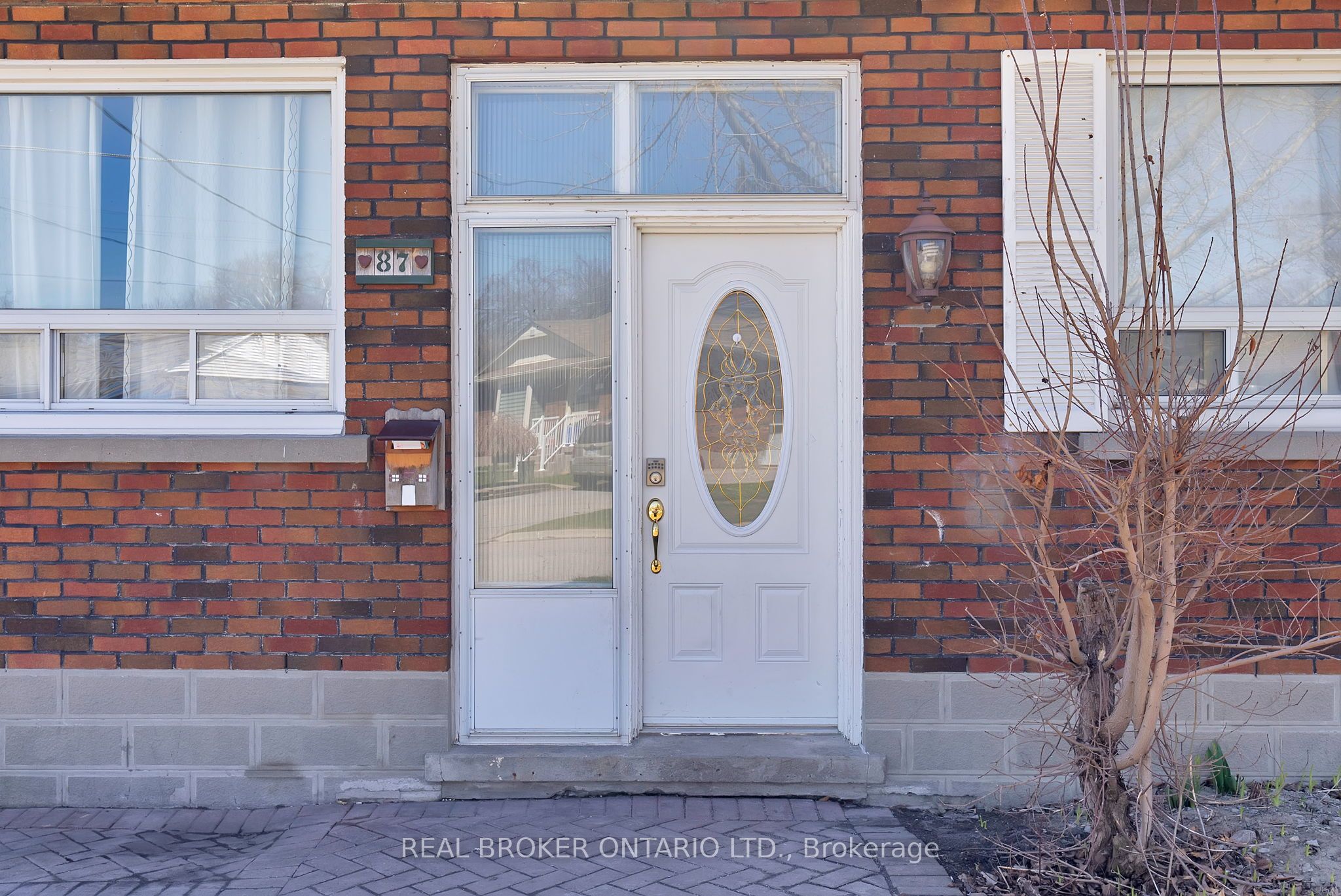 87 Wellington Avenue W Bsmt Property Photo 3