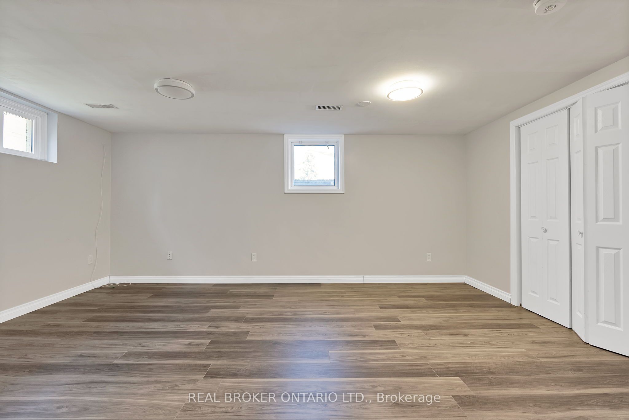 87 Wellington Avenue W Bsmt Property Photo 6