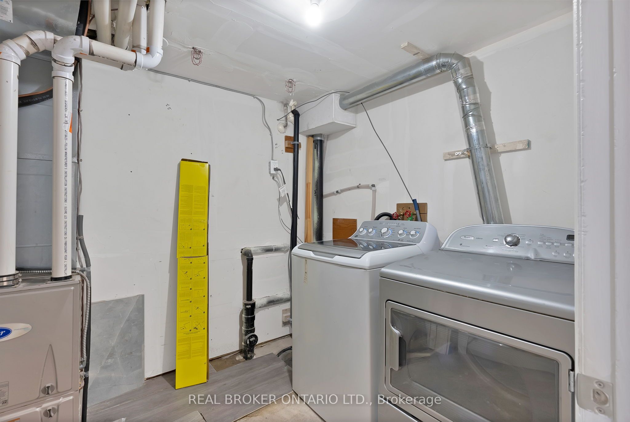 87 Wellington Avenue W Bsmt Property Photo 25