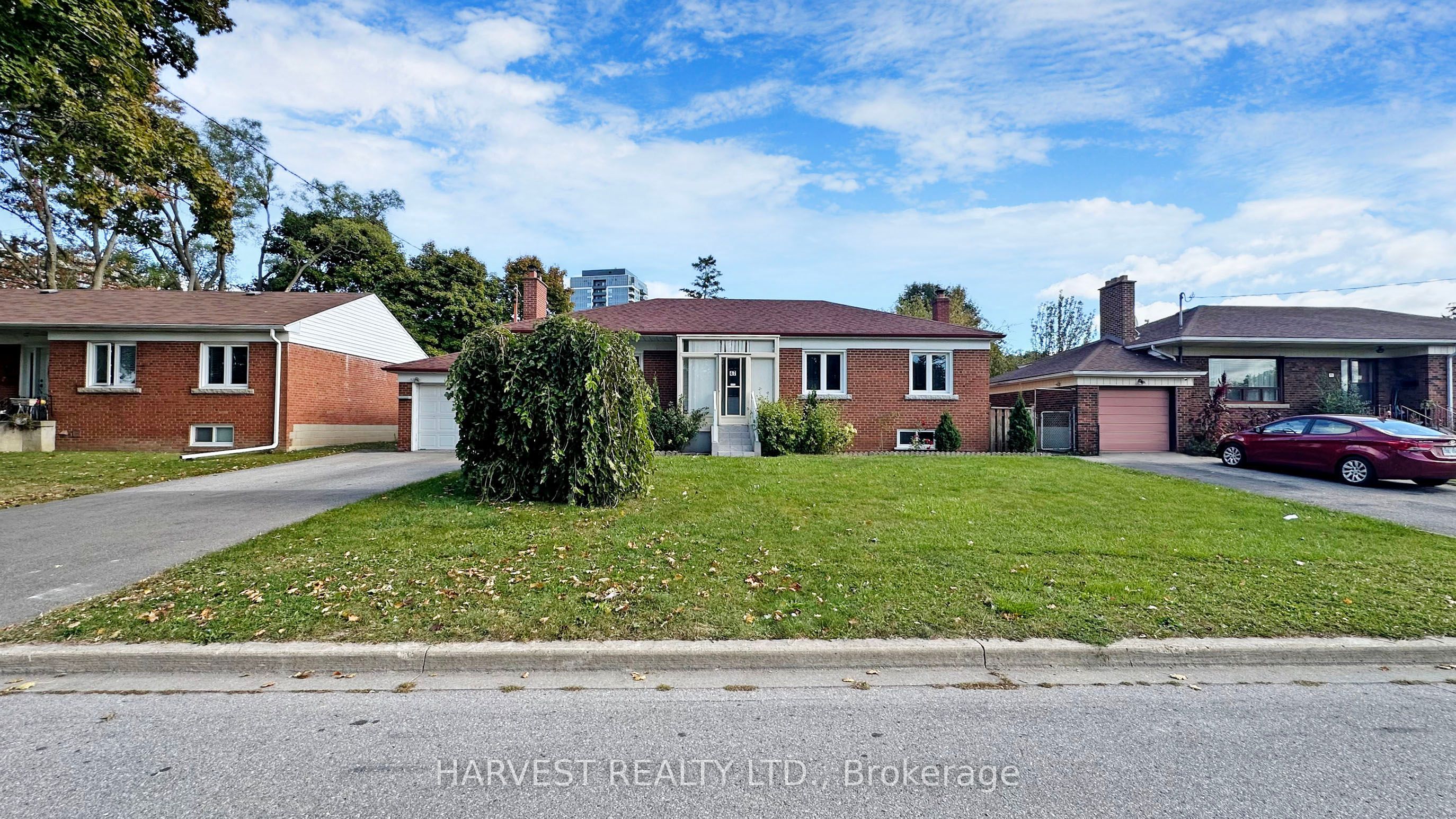 47 Commons Drive Property Photo 1