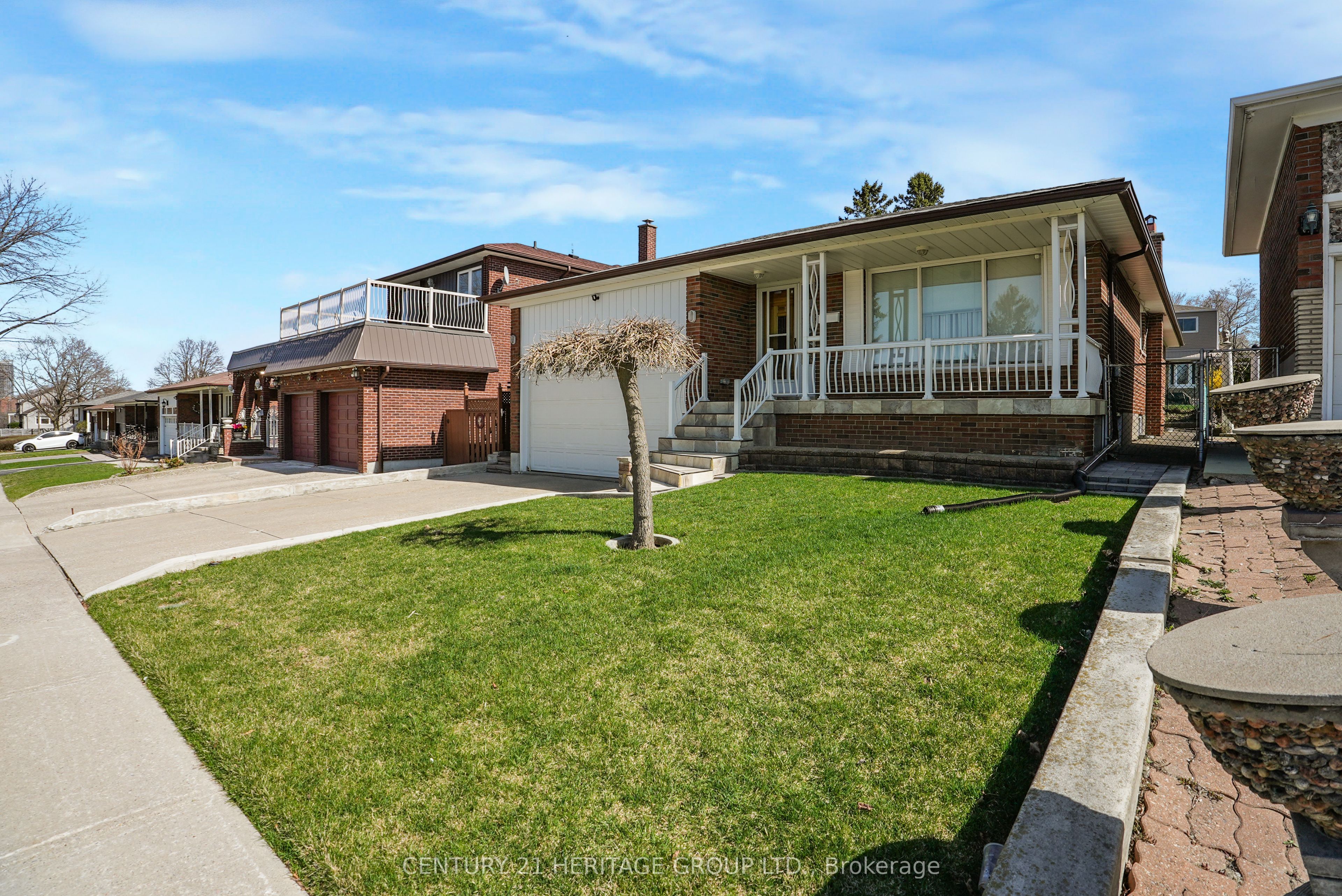 31 Scarden Avenue Property Photo 3