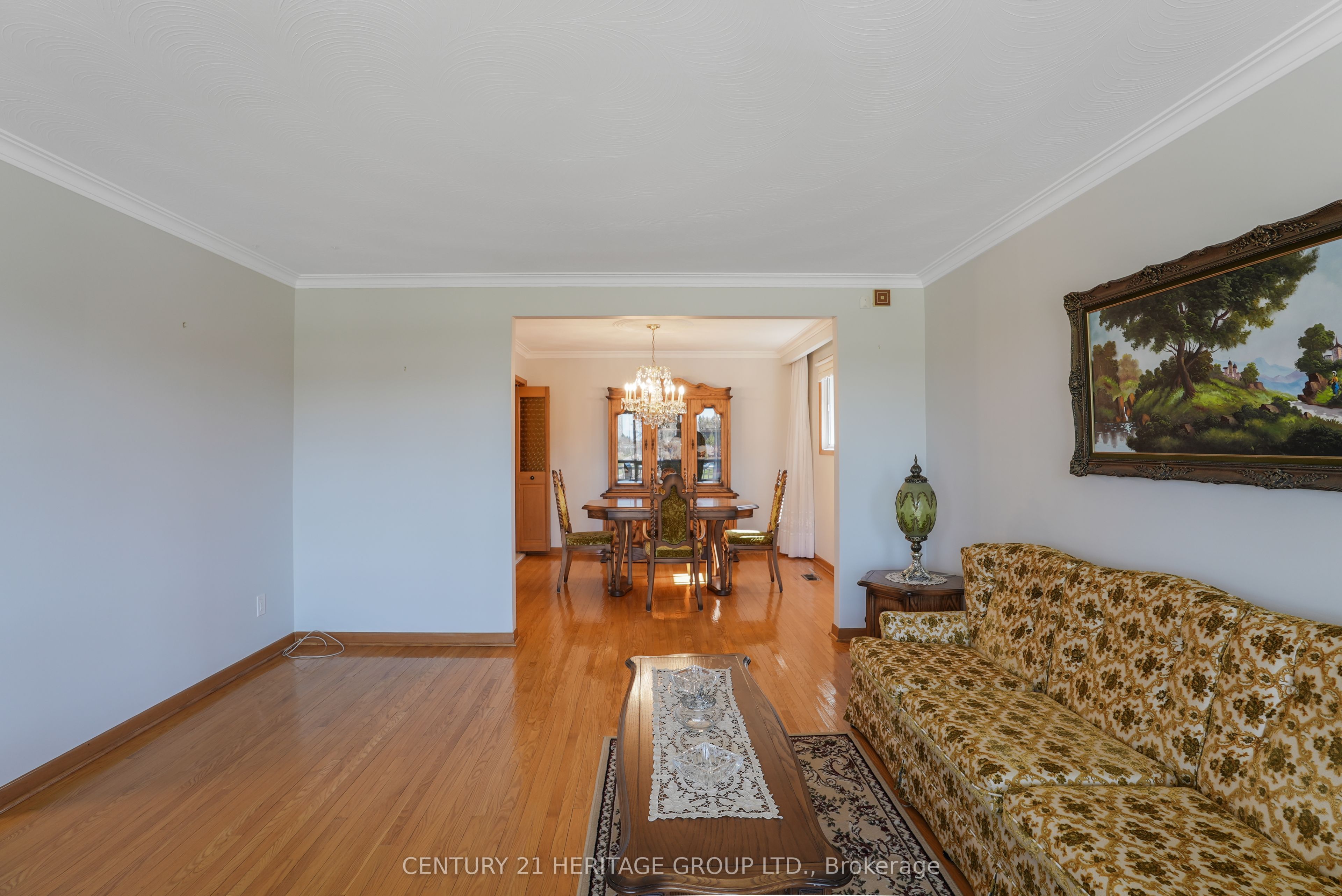 31 Scarden Avenue Property Photo 11