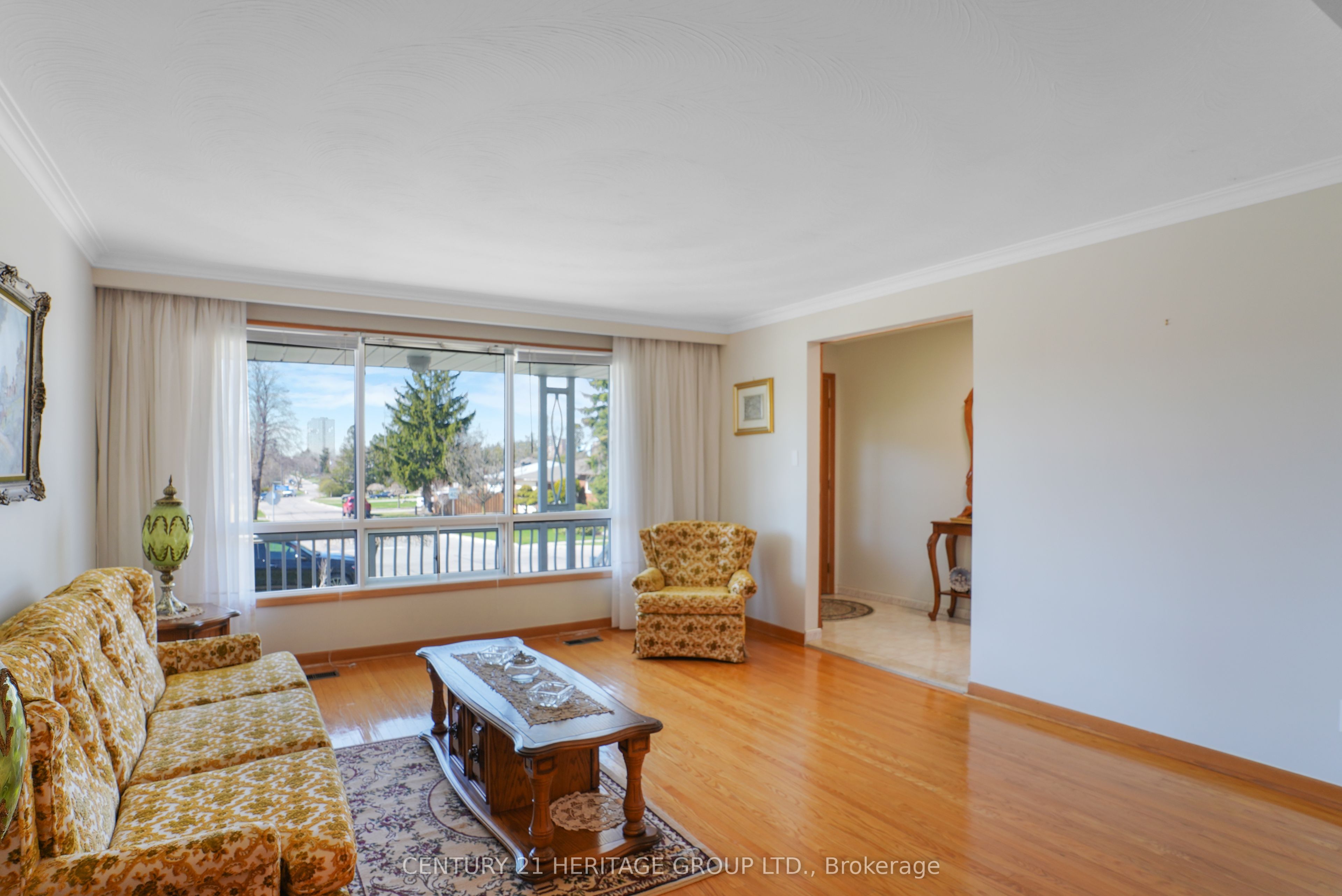 31 Scarden Avenue Property Photo 12