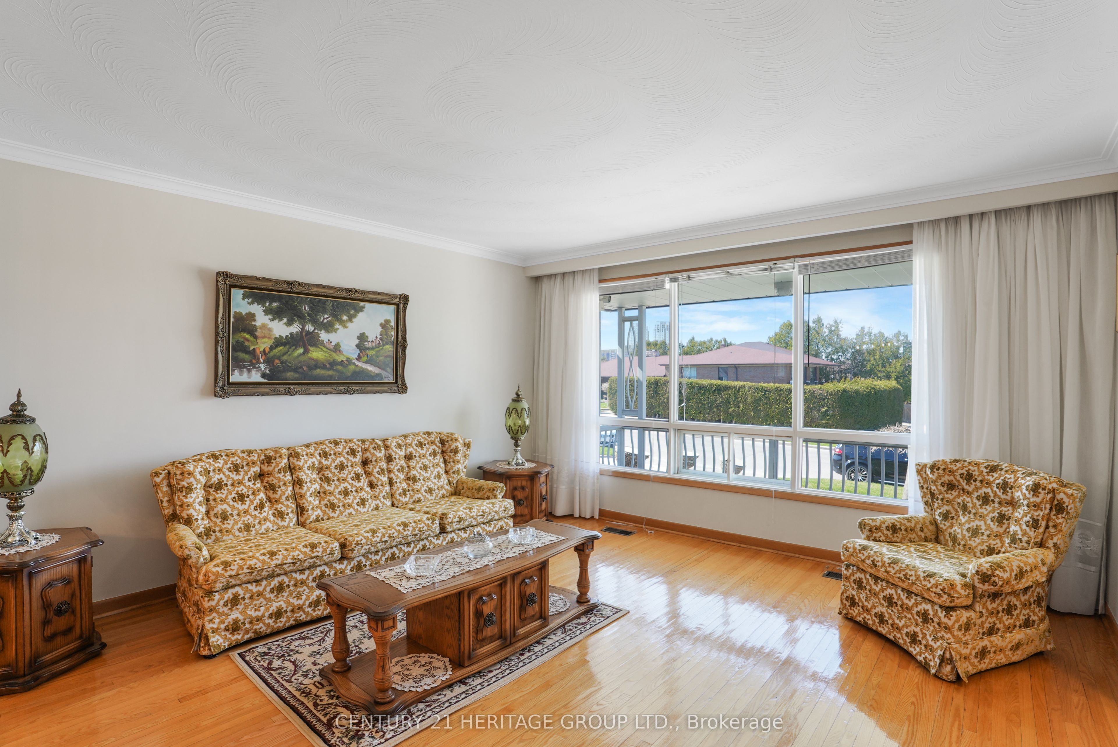 31 Scarden Avenue Property Photo 13