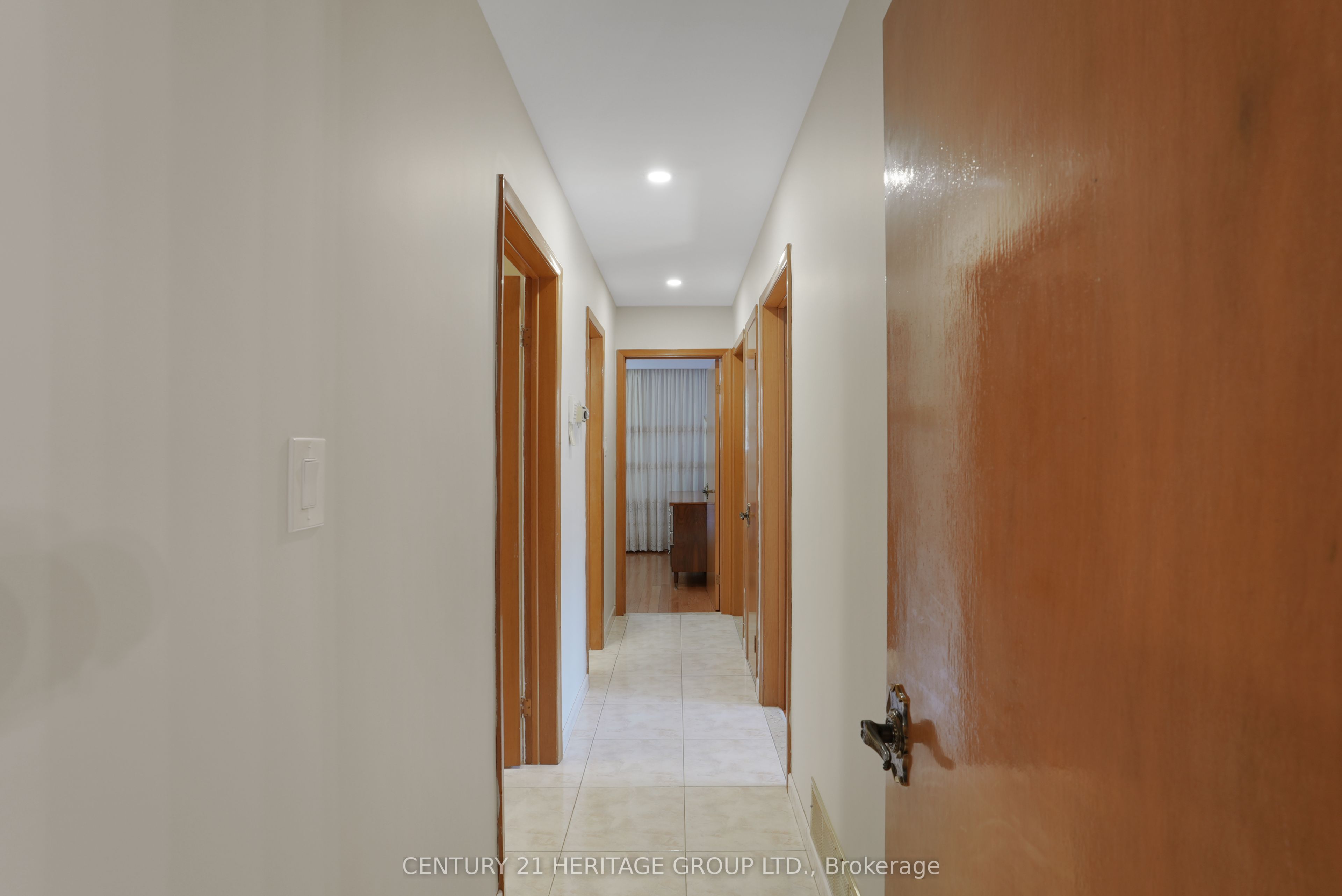 31 Scarden Avenue Property Photo 19