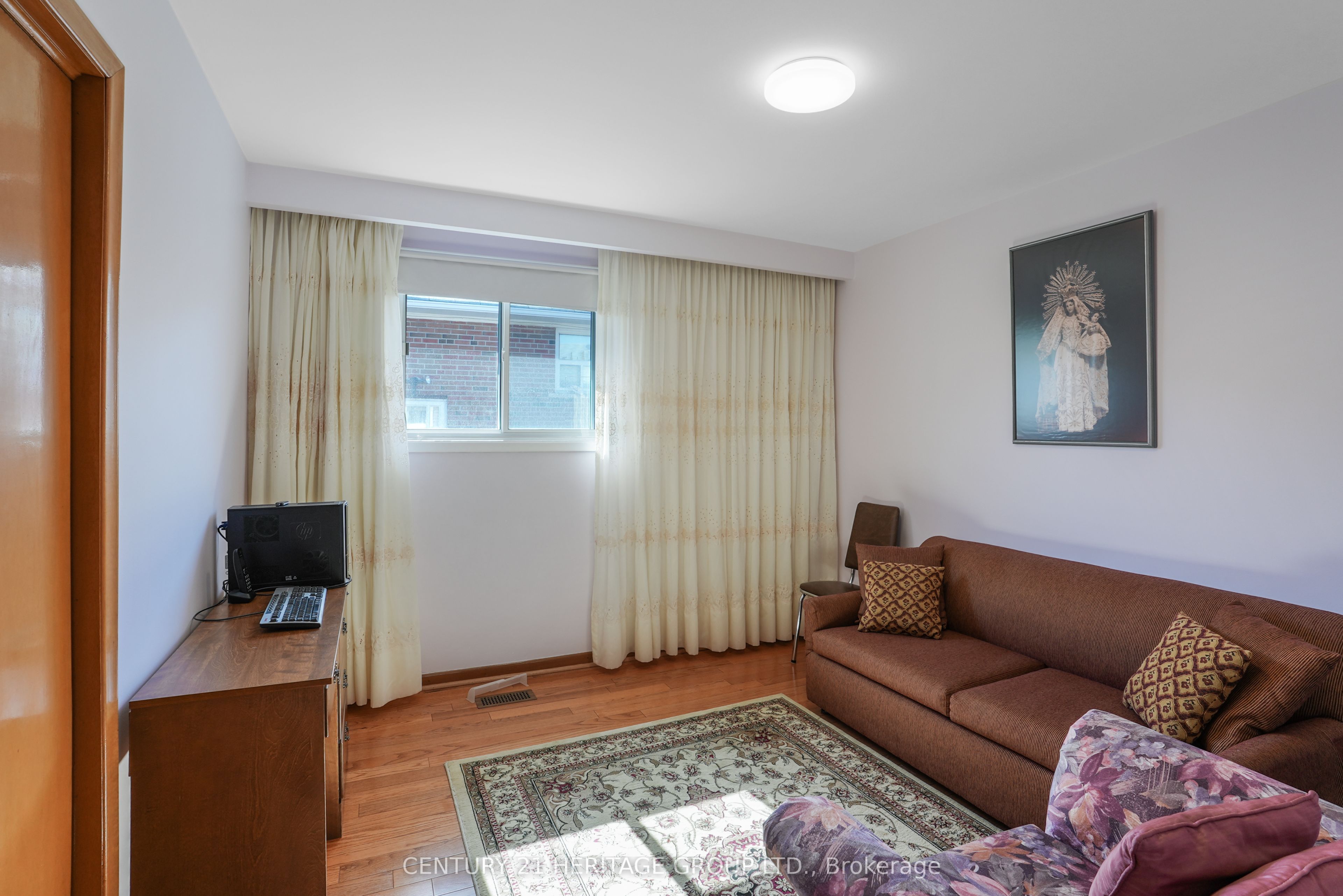 31 Scarden Avenue Property Photo 20