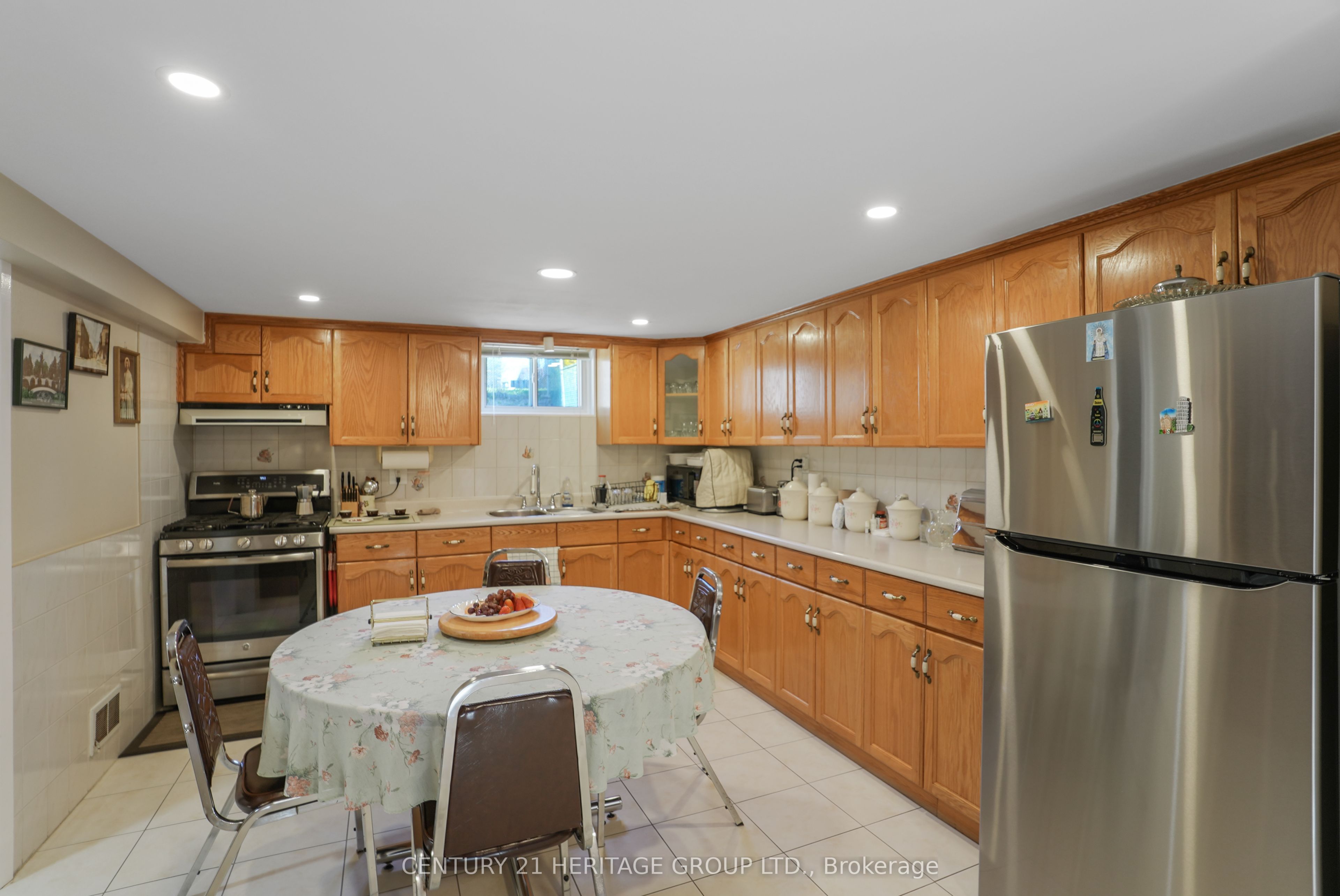 31 Scarden Avenue Property Photo 32