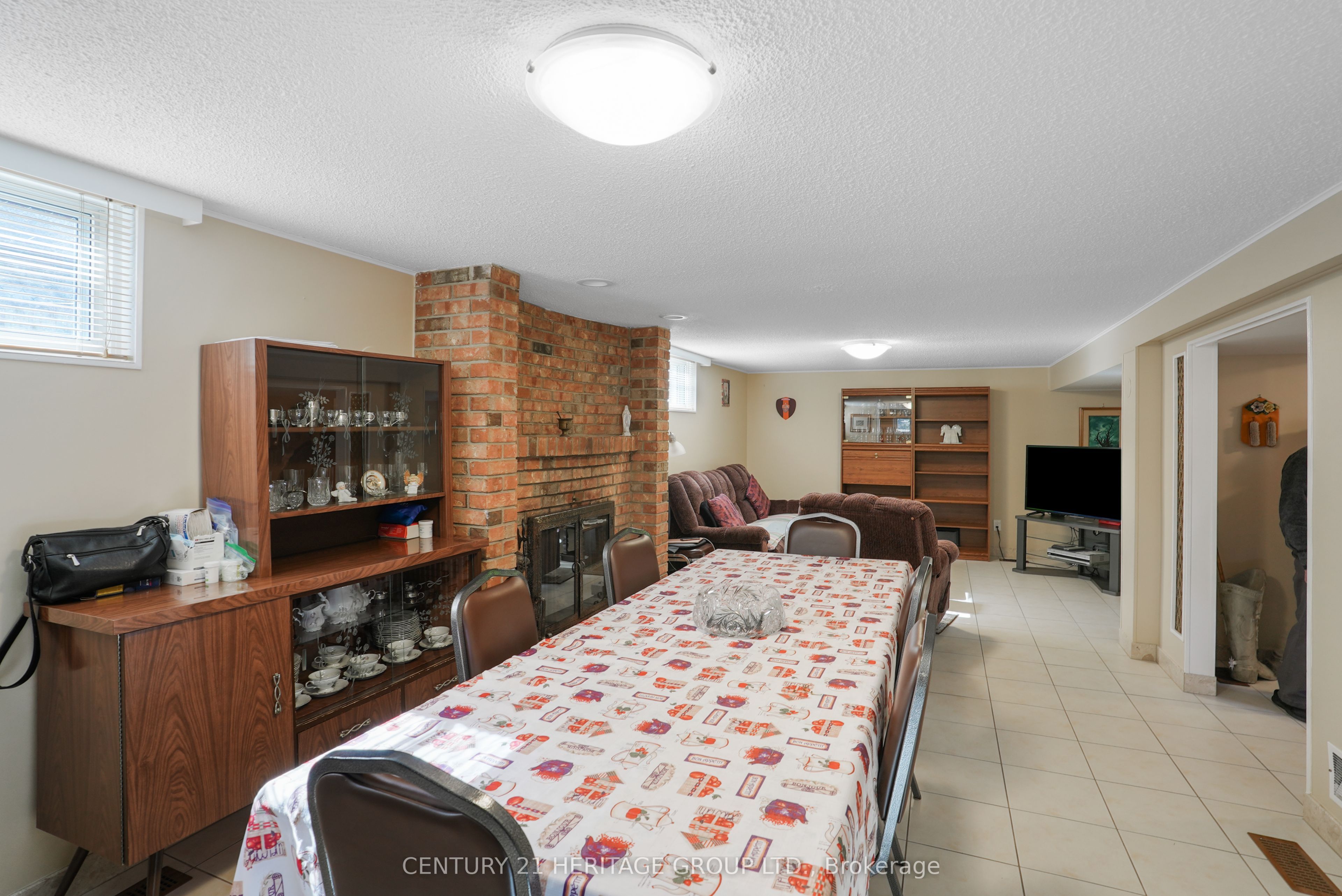 31 Scarden Avenue Property Photo 33
