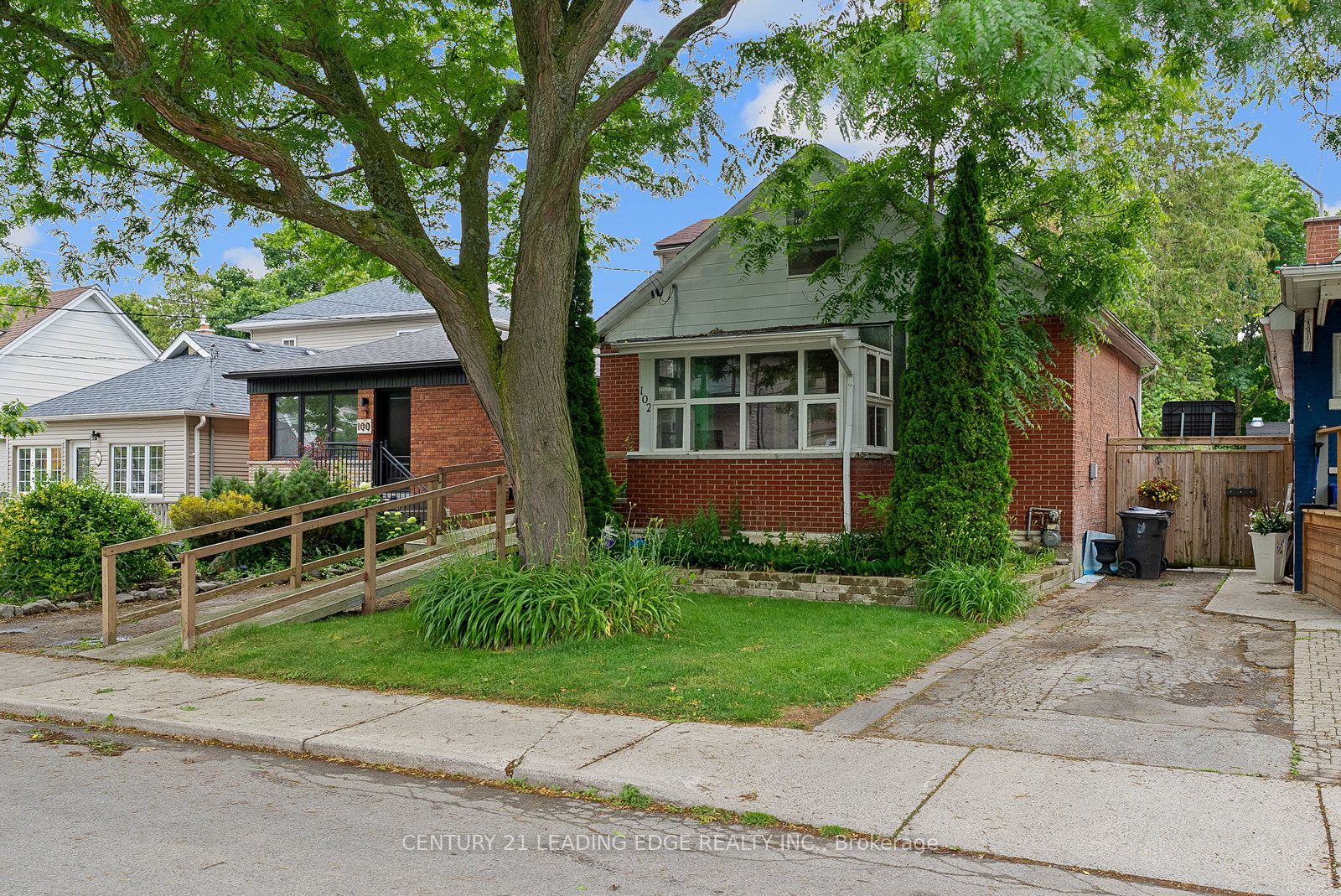 102 Kalmar Avenue N Property Photo 4
