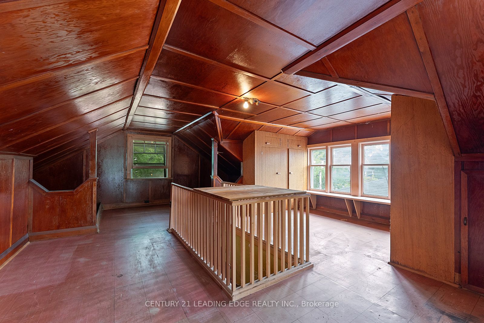 102 Kalmar Avenue N Property Photo 17