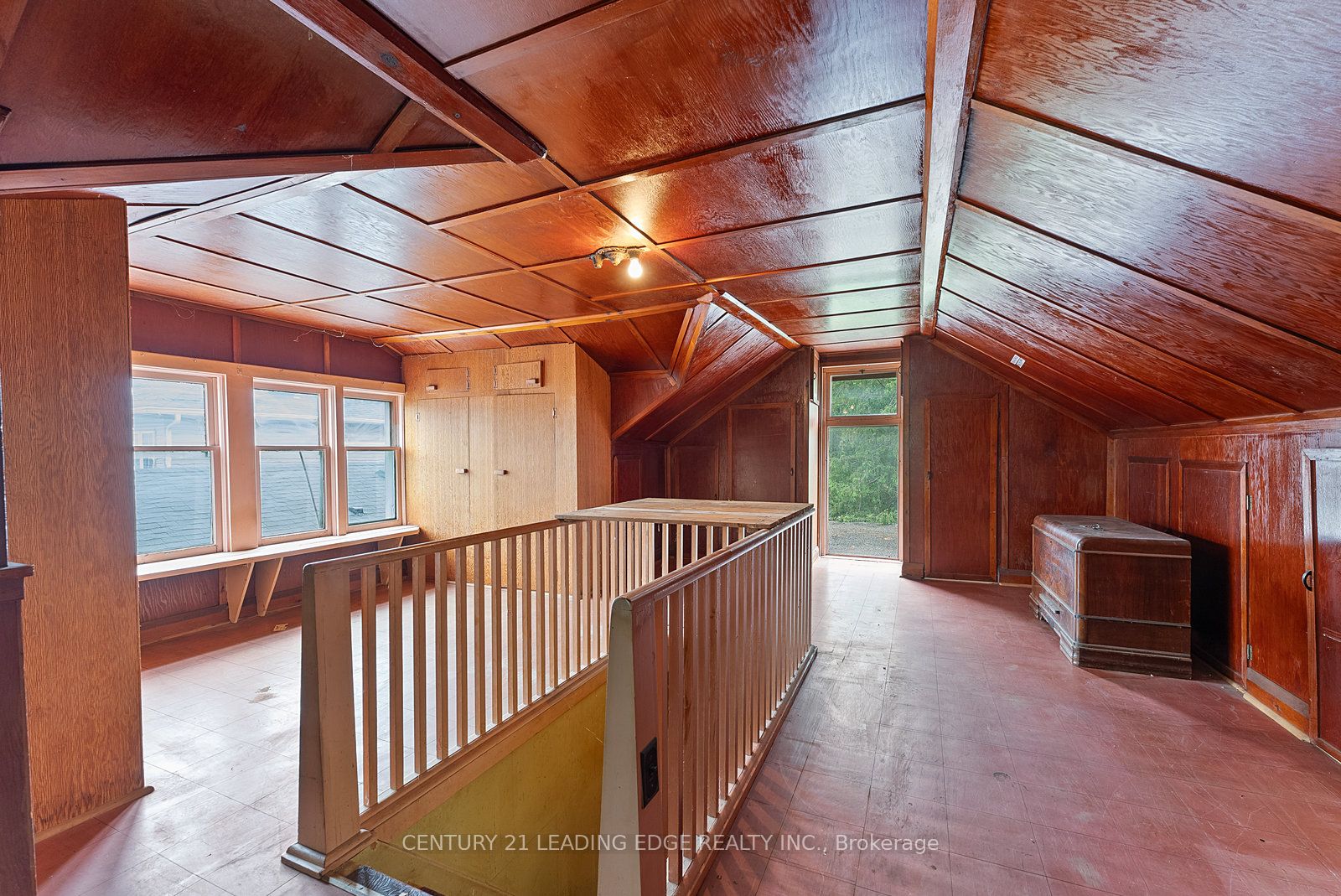 102 Kalmar Avenue N Property Photo 19