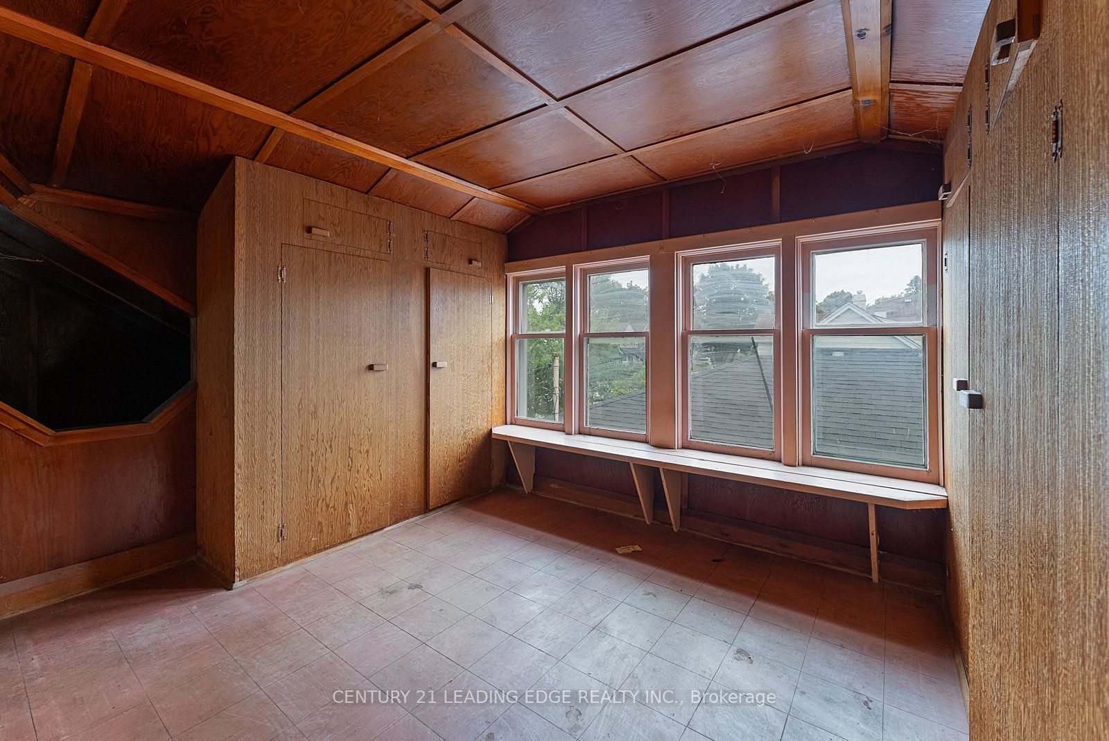 102 Kalmar Avenue N Property Photo 24