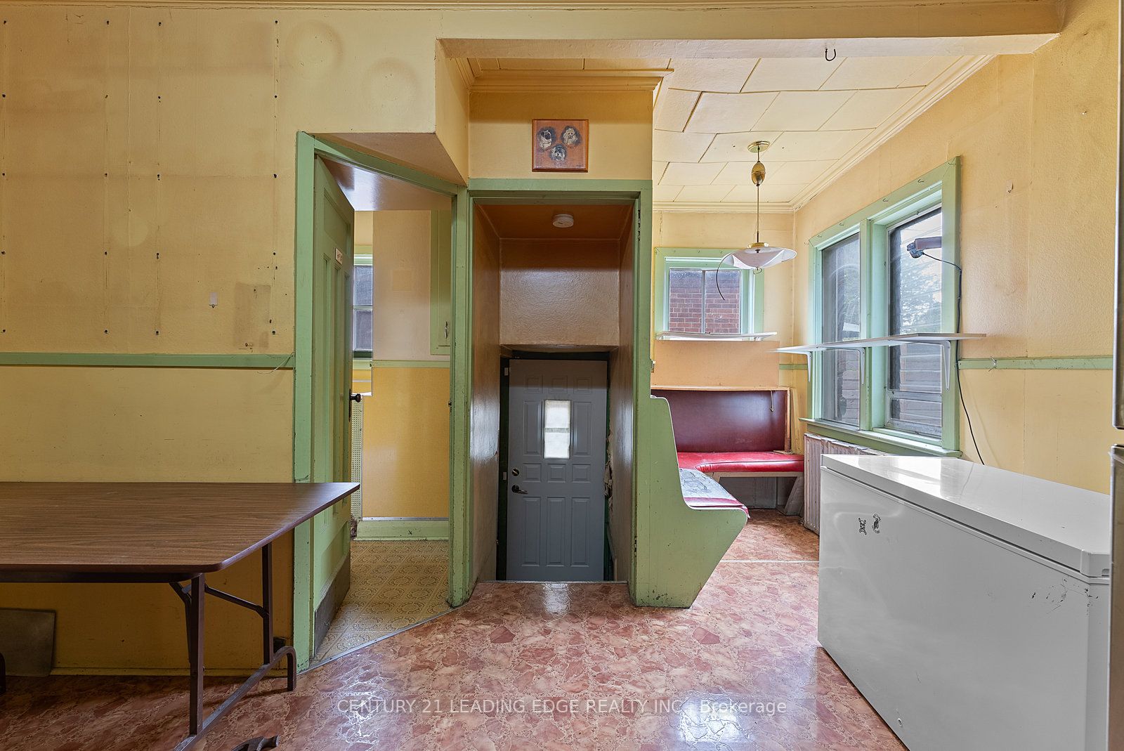 102 Kalmar Avenue N Property Photo 28