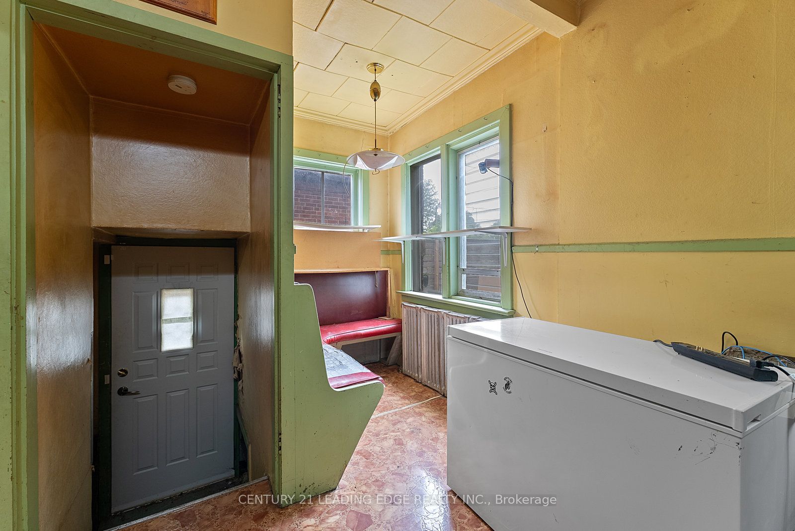 102 Kalmar Avenue N Property Photo 30