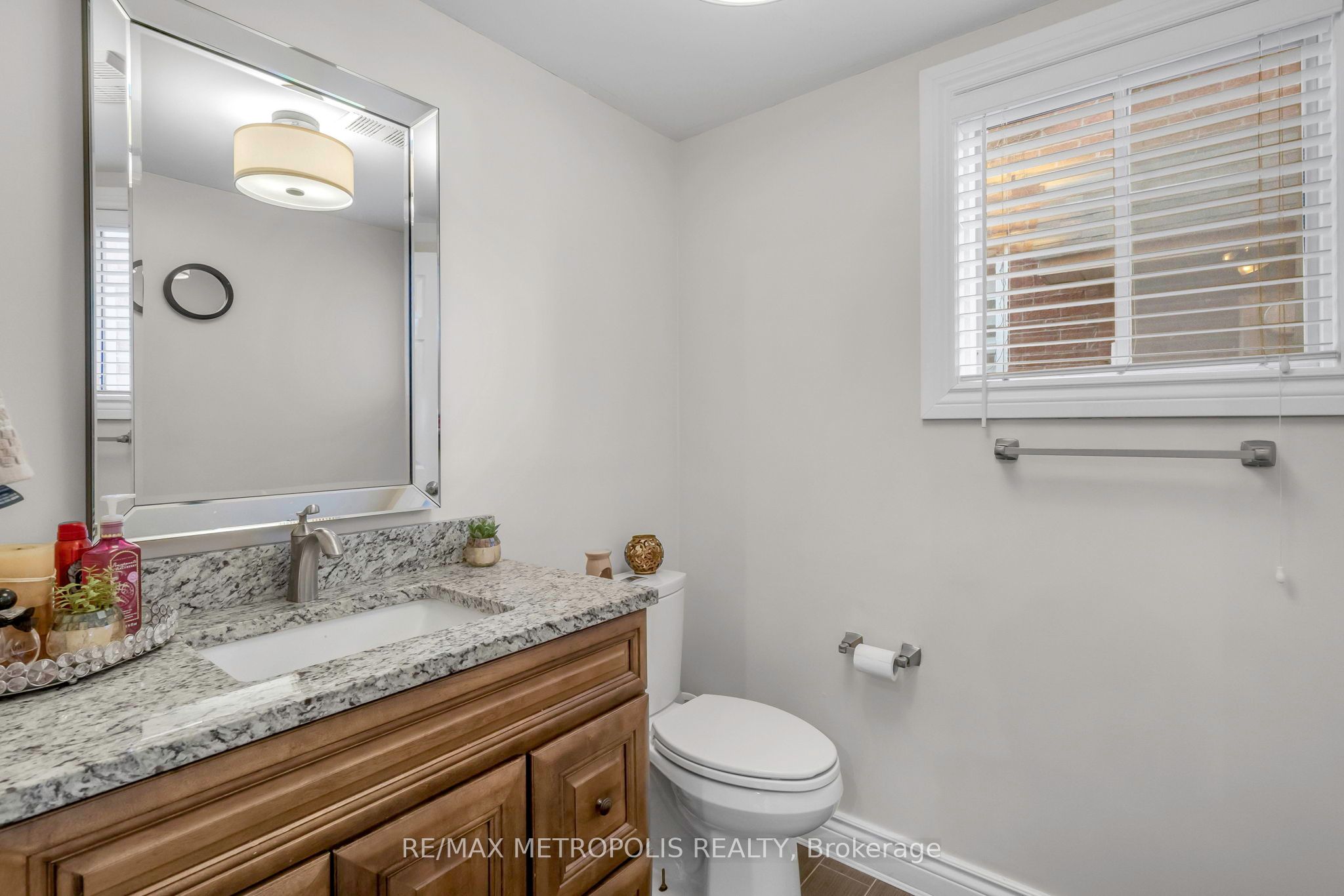 345 Old Harwood Avenue Property Photo 12
