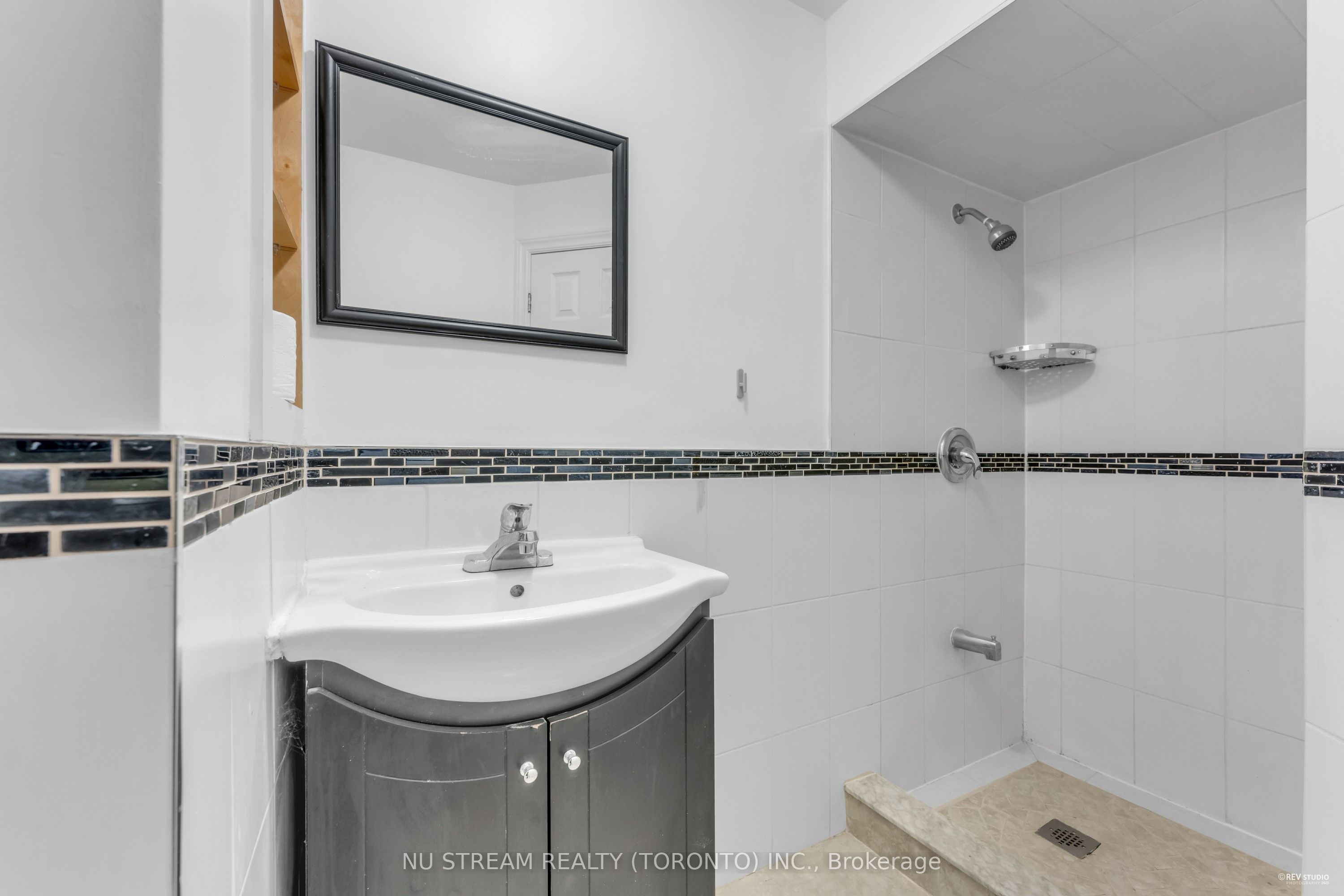 26 Silbury Drive Property Photo 45