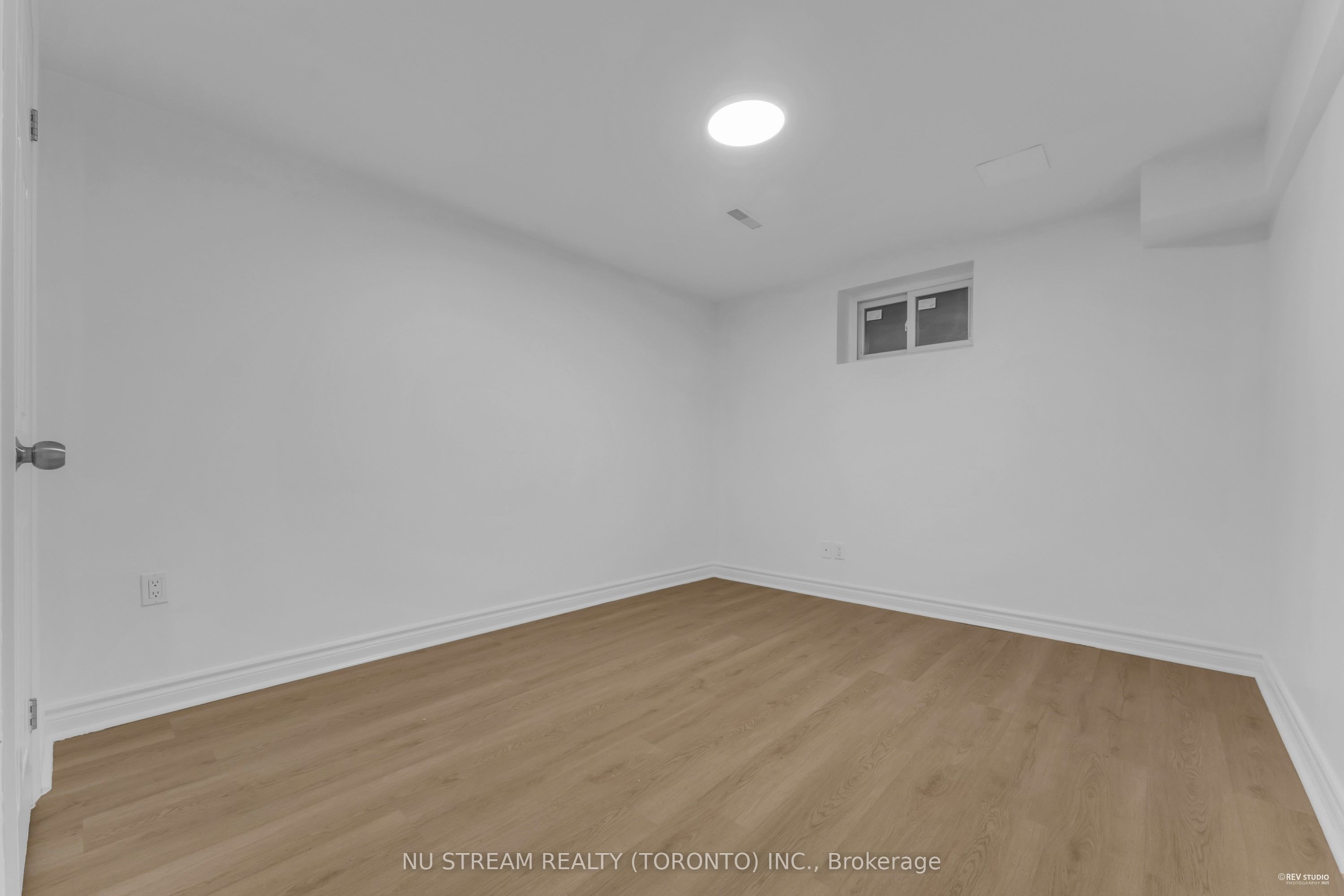 26 Silbury Drive Property Photo 47