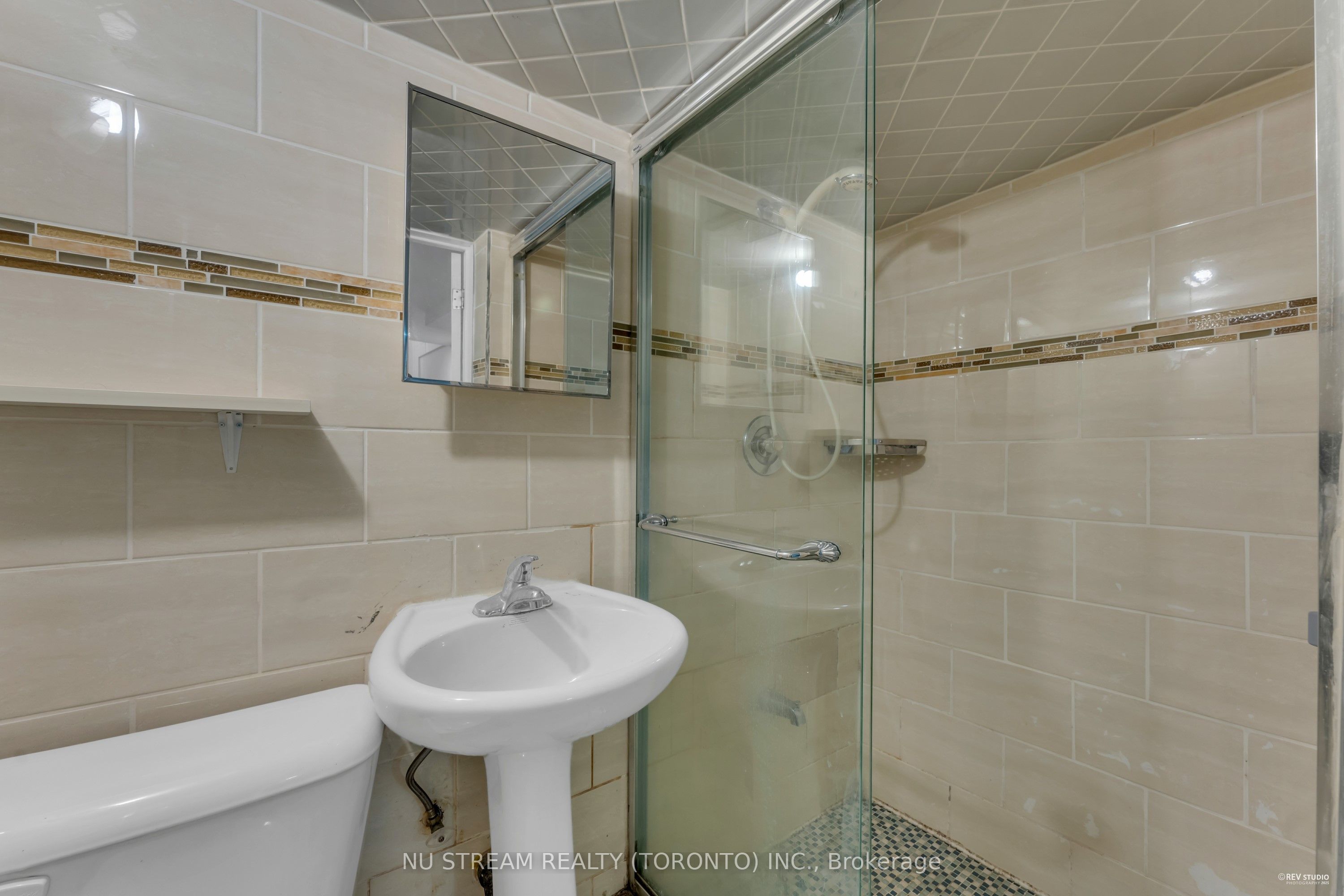26 Silbury Drive Property Photo 48