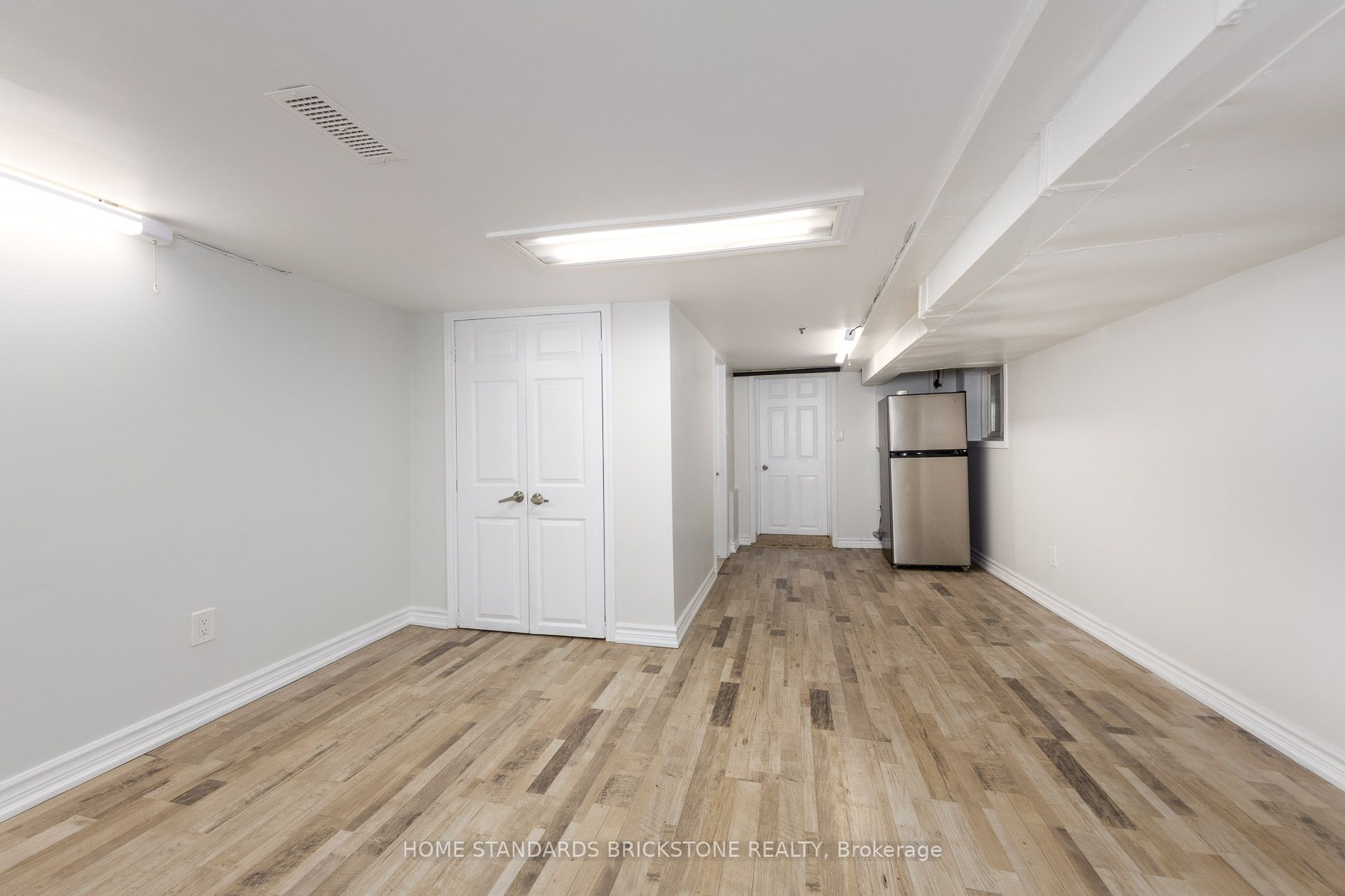 792 Pape Avenue Lower Property Photo 8