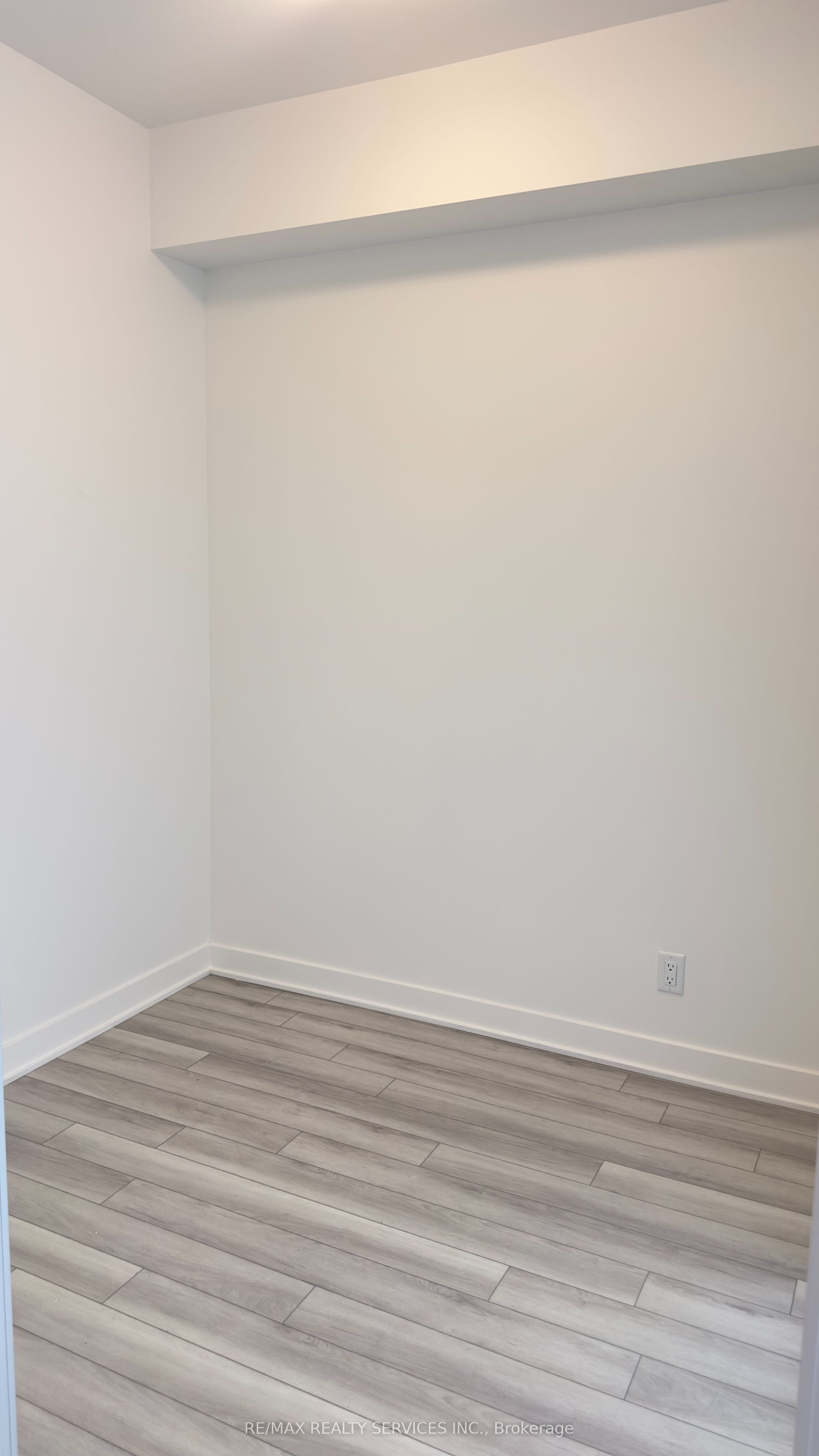 #706 - 55 Clarington Boulevard Property Photo 6