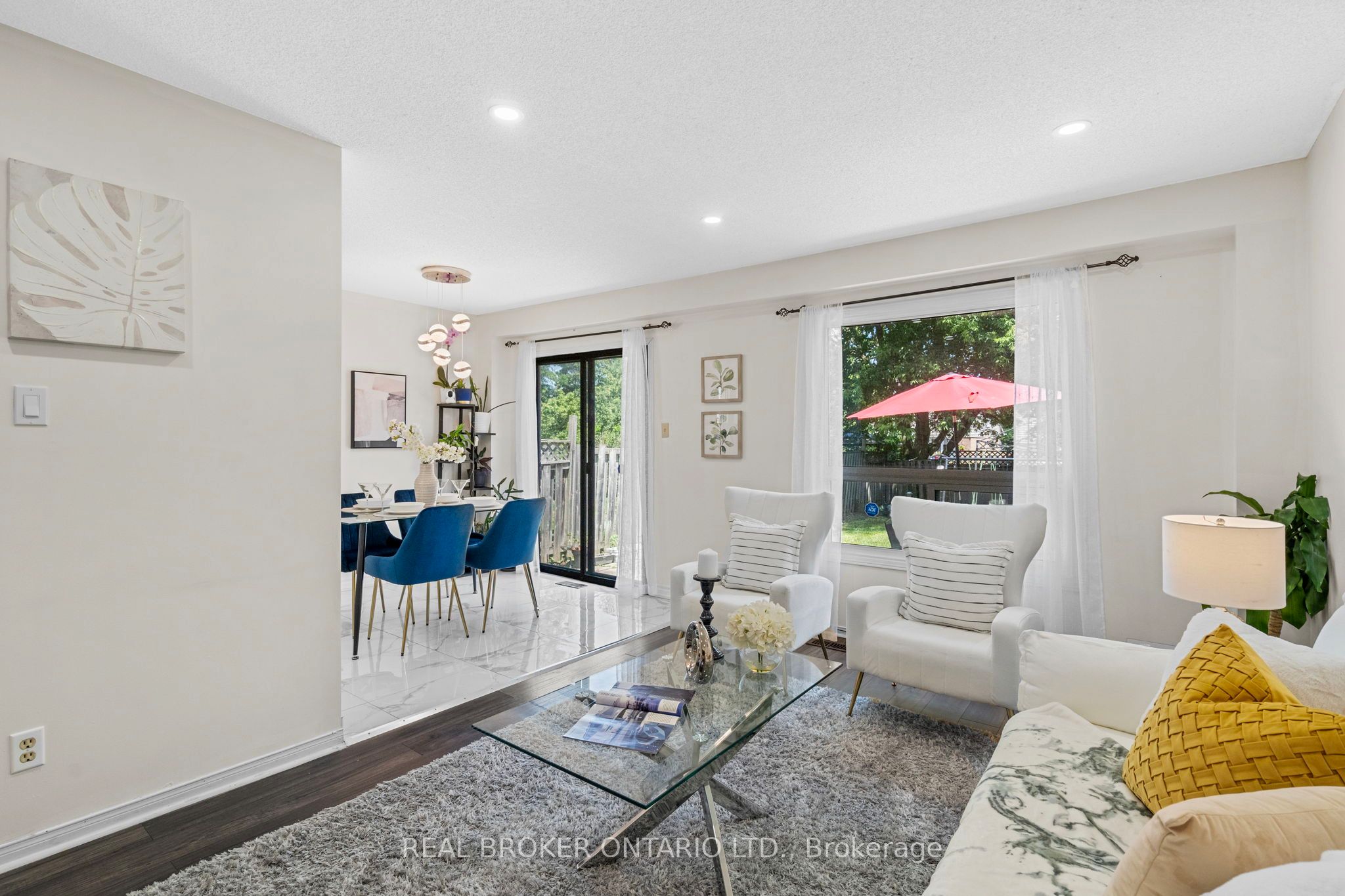 1434 Anton Square Property Photo 4