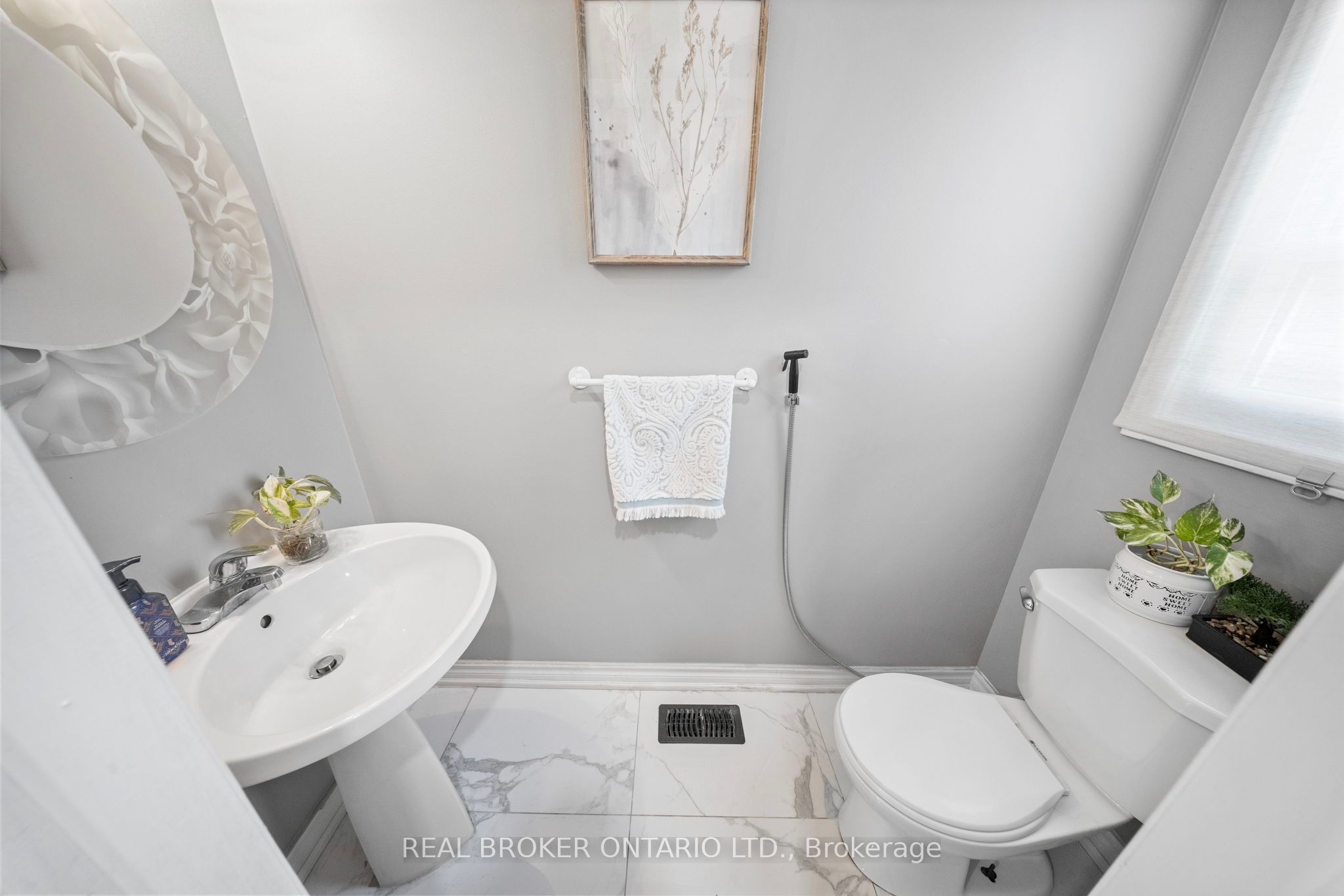 1434 Anton Square Property Photo 15