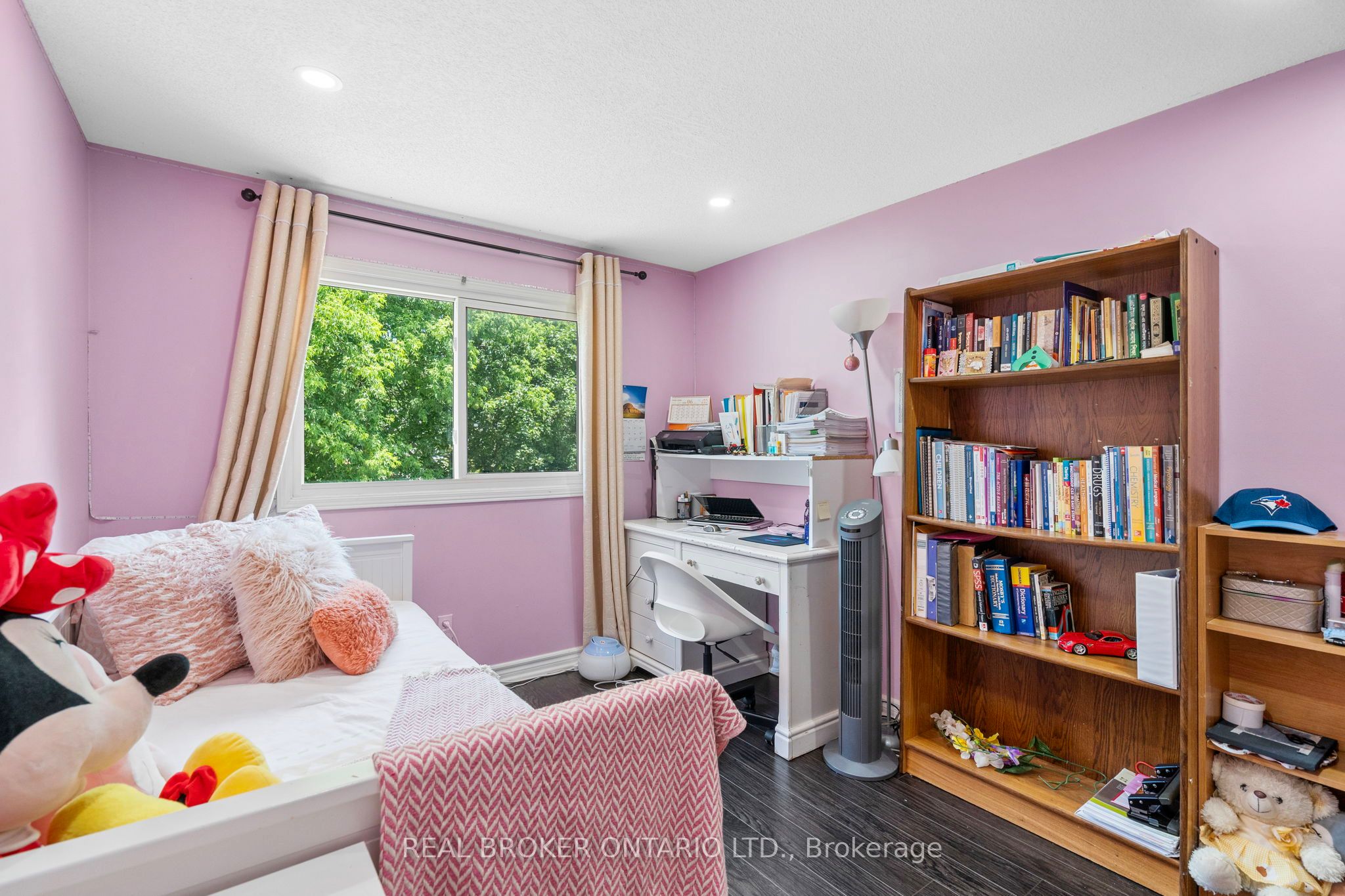 1434 Anton Square Property Photo 25