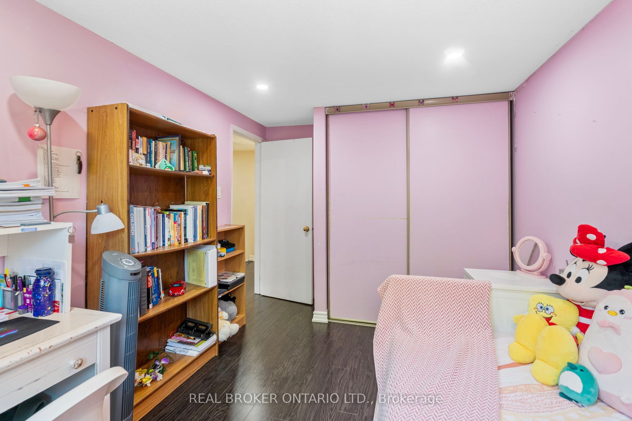 1434 Anton Square Property Photo 26
