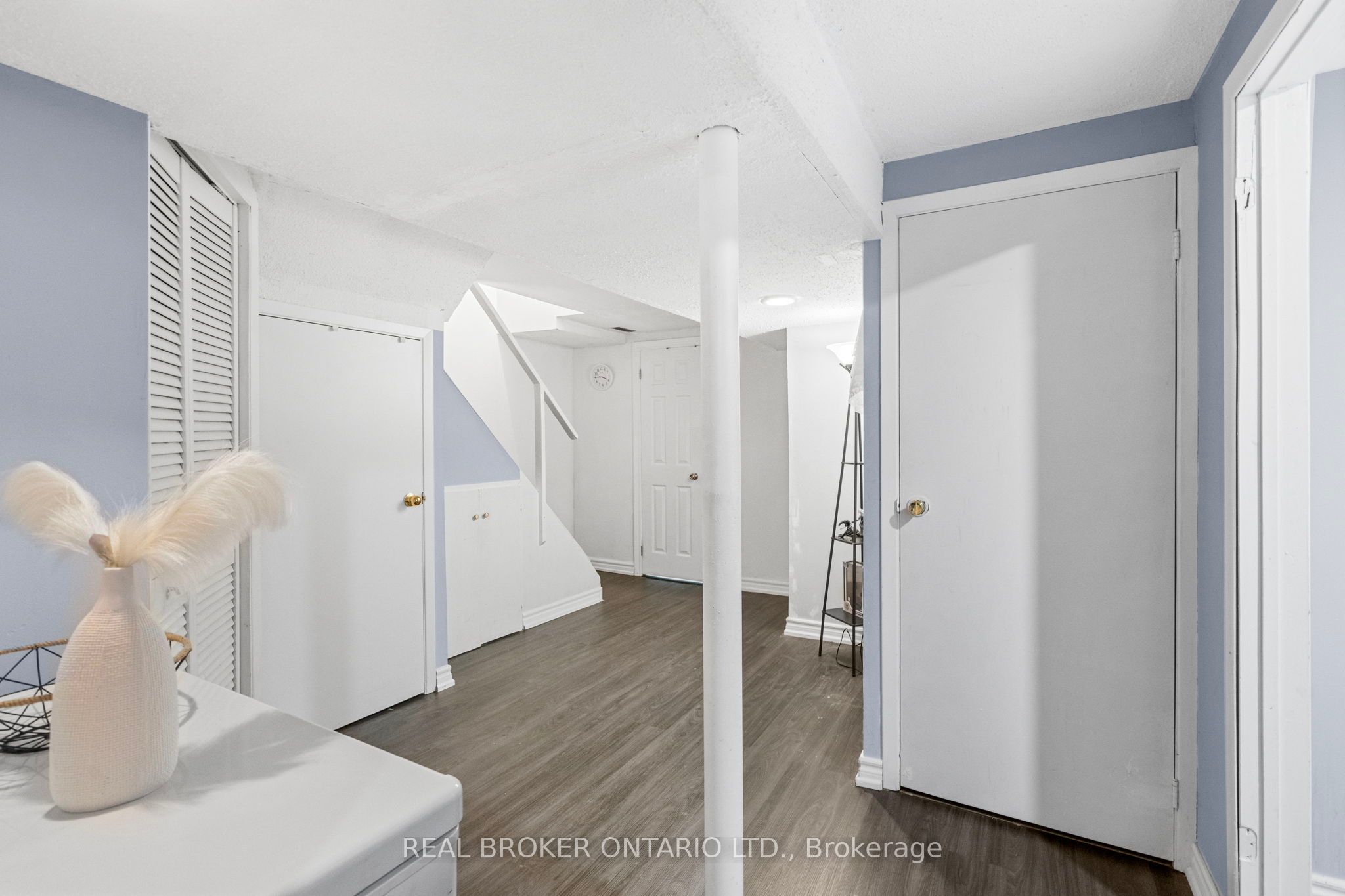 1434 Anton Square Property Photo 30