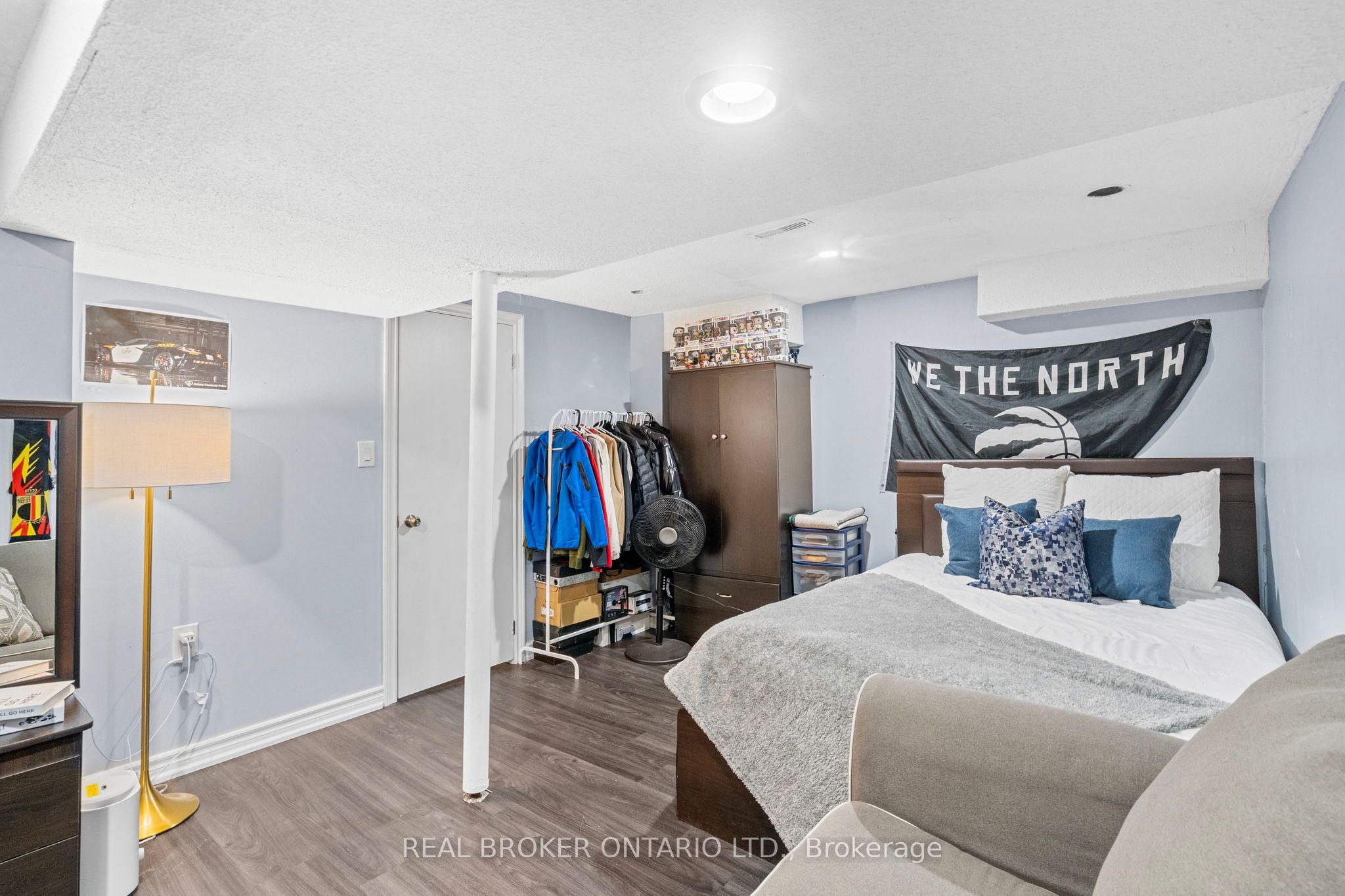 1434 Anton Square Property Photo 34