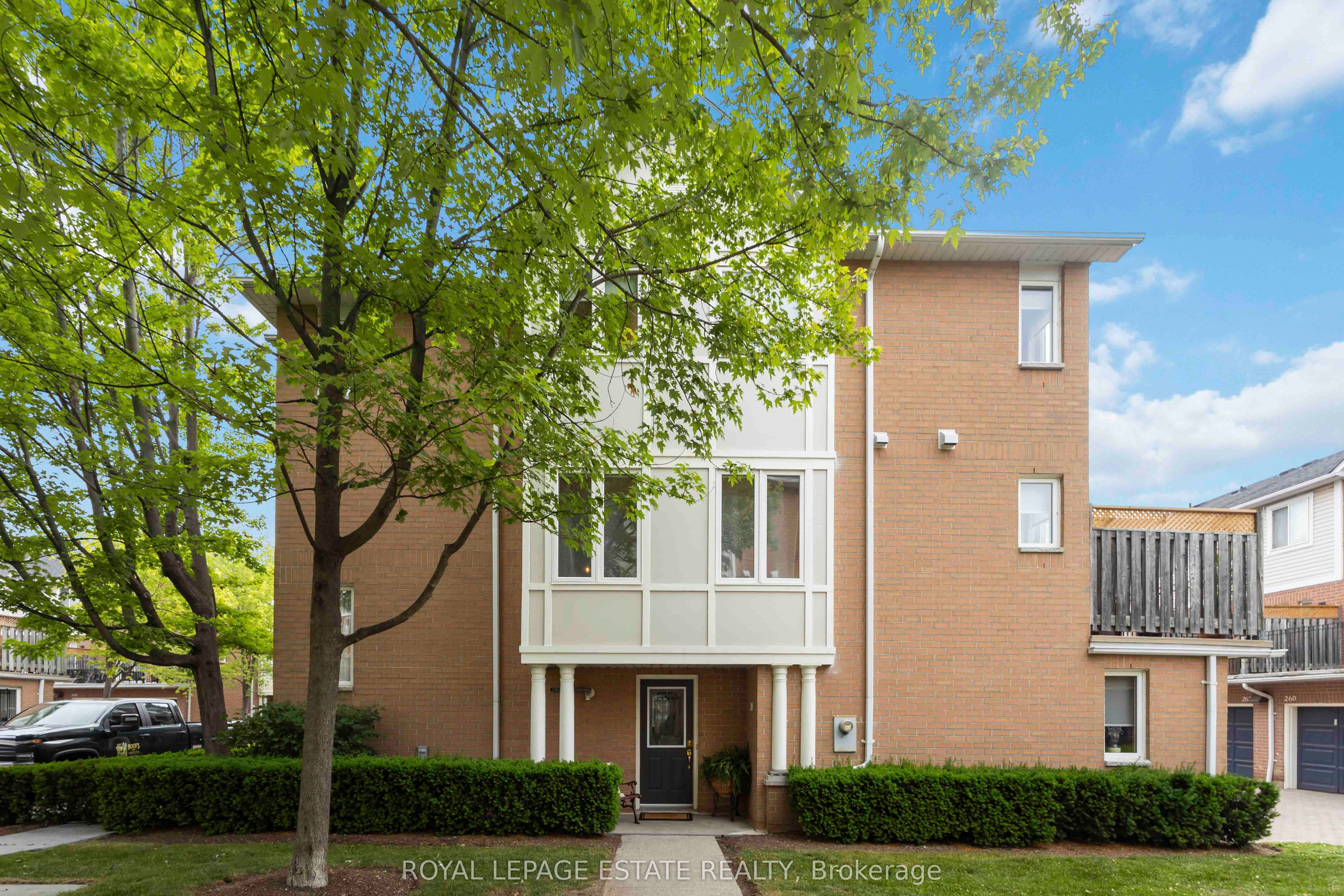 #301 - 83 Mondeo Drive Property Photo 1