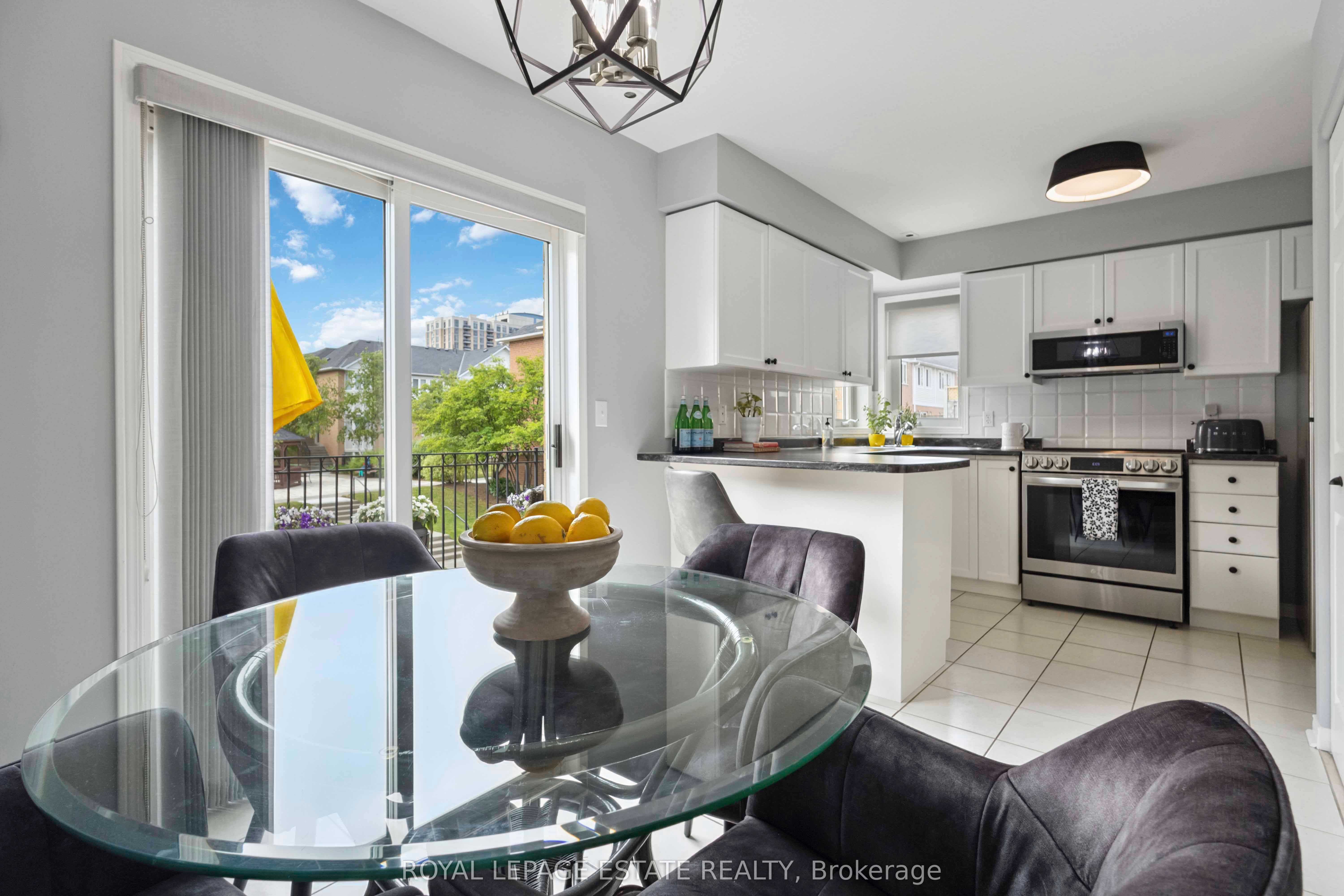 #301 - 83 Mondeo Drive Property Photo 18
