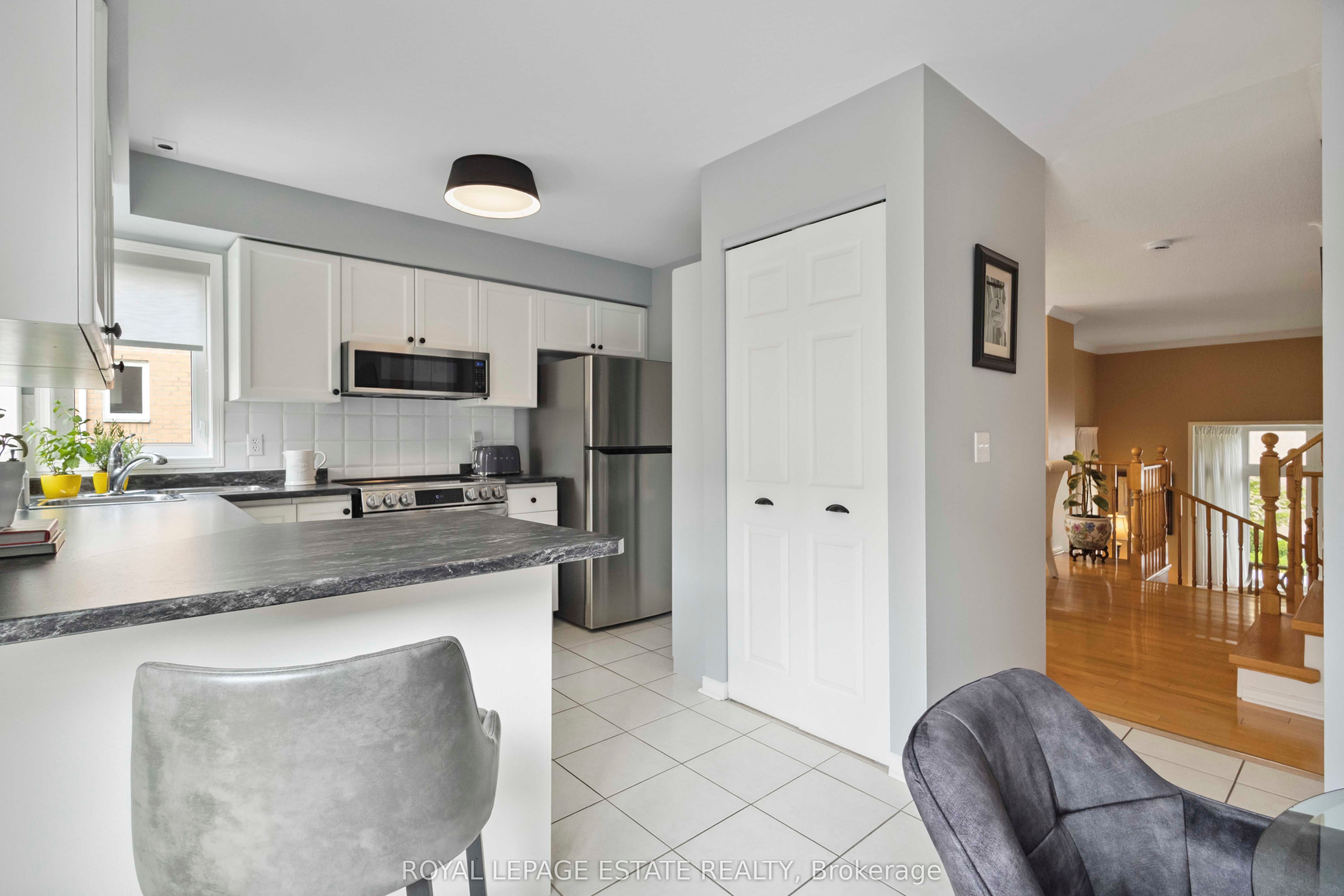 #301 - 83 Mondeo Drive Property Photo 22