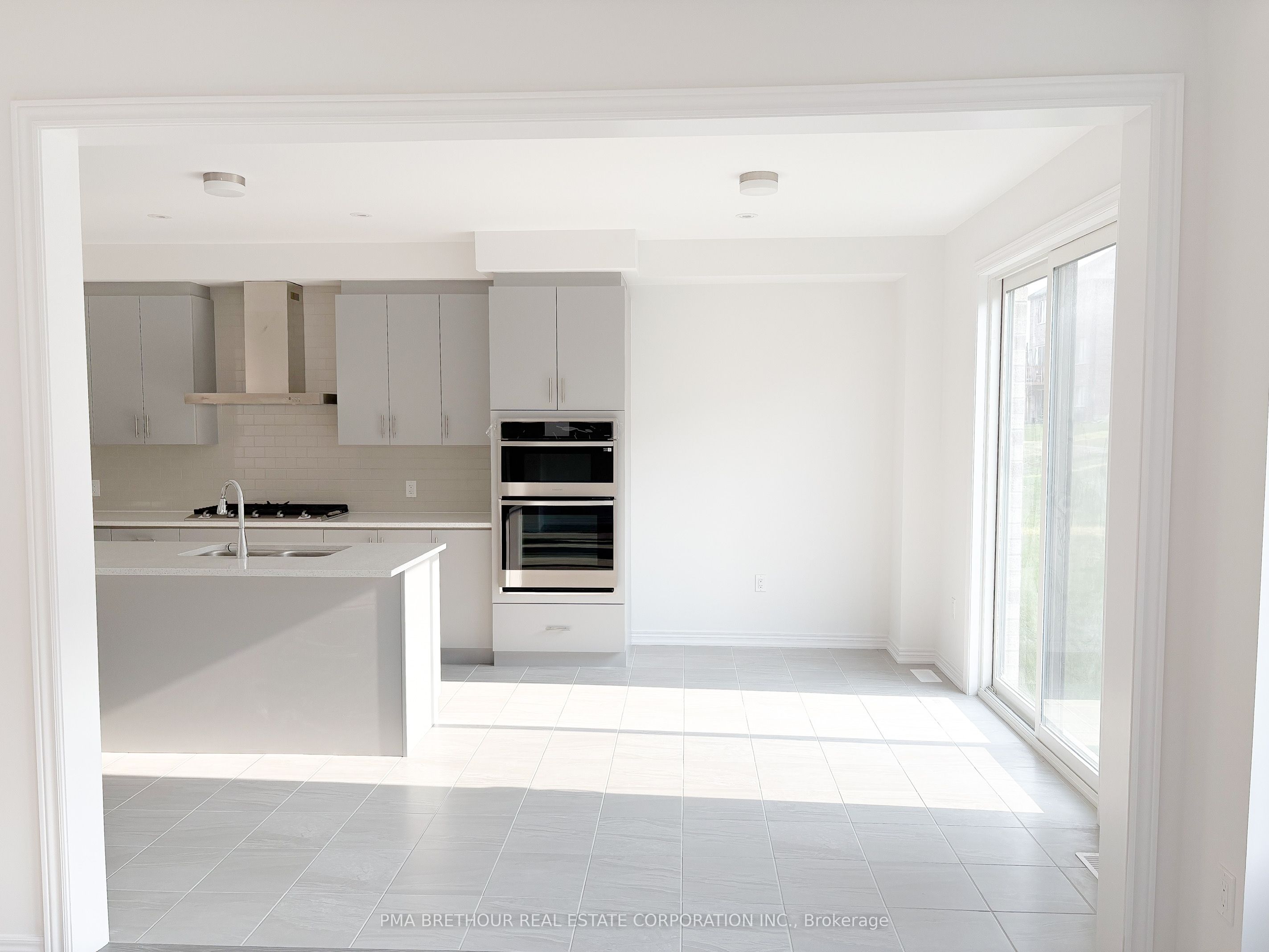 2077 Chris Mason Street Property Photo 6