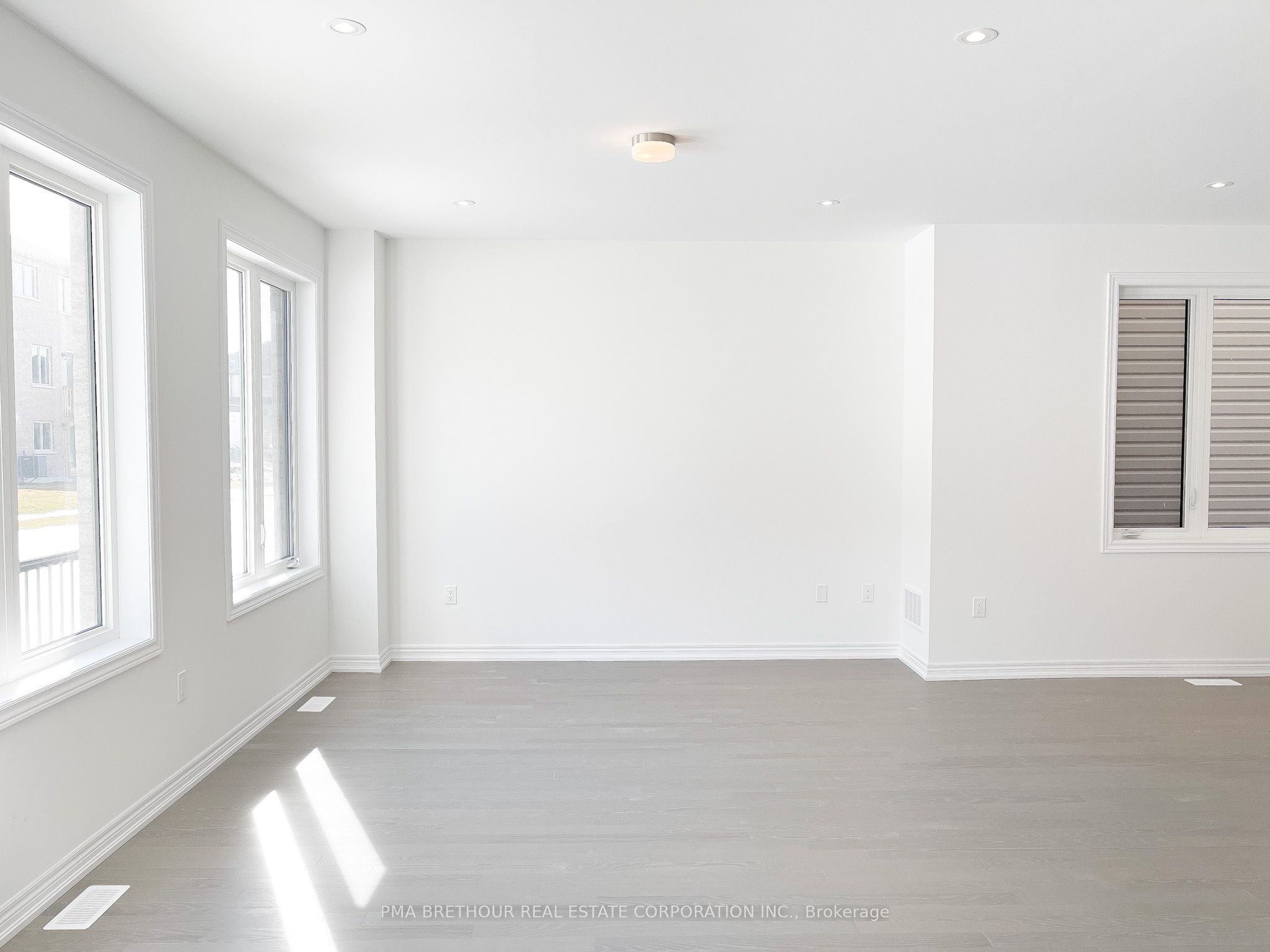 2077 Chris Mason Street Property Photo 8