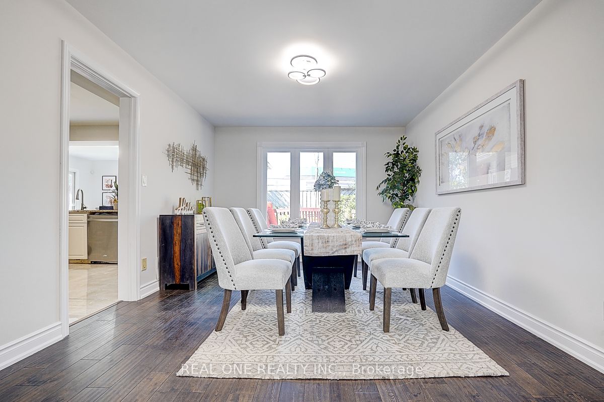 1930 Walreg Drive Property Photo 6