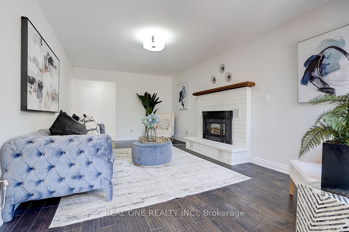 1930 Walreg Drive Property Photo 9