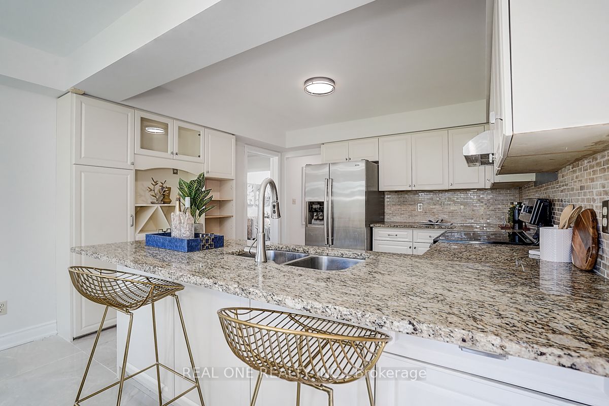 1930 Walreg Drive Property Photo 12