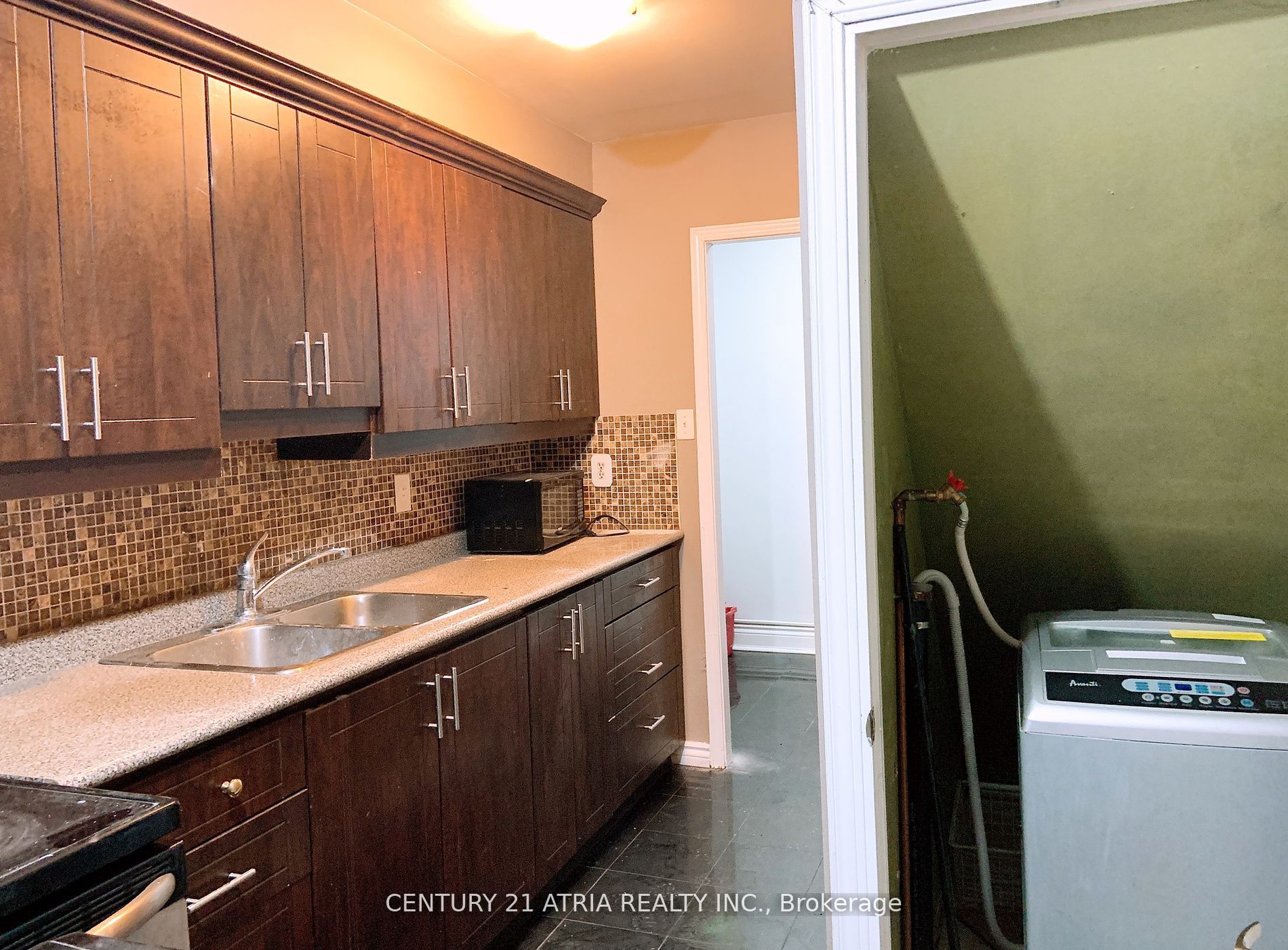 #1063 - 100 Mornelle Court Property Photo 11