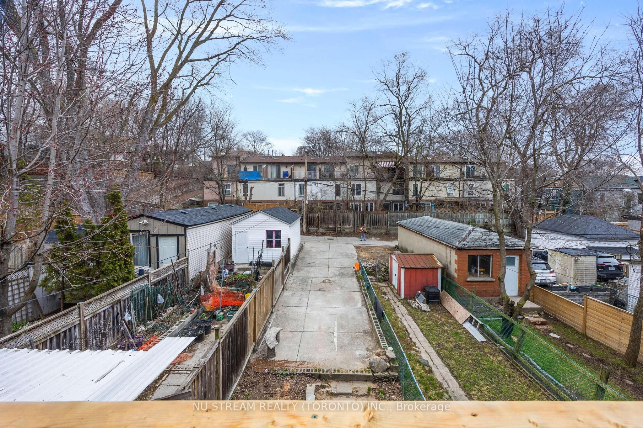 393 Jones Avenue Property Photo 1