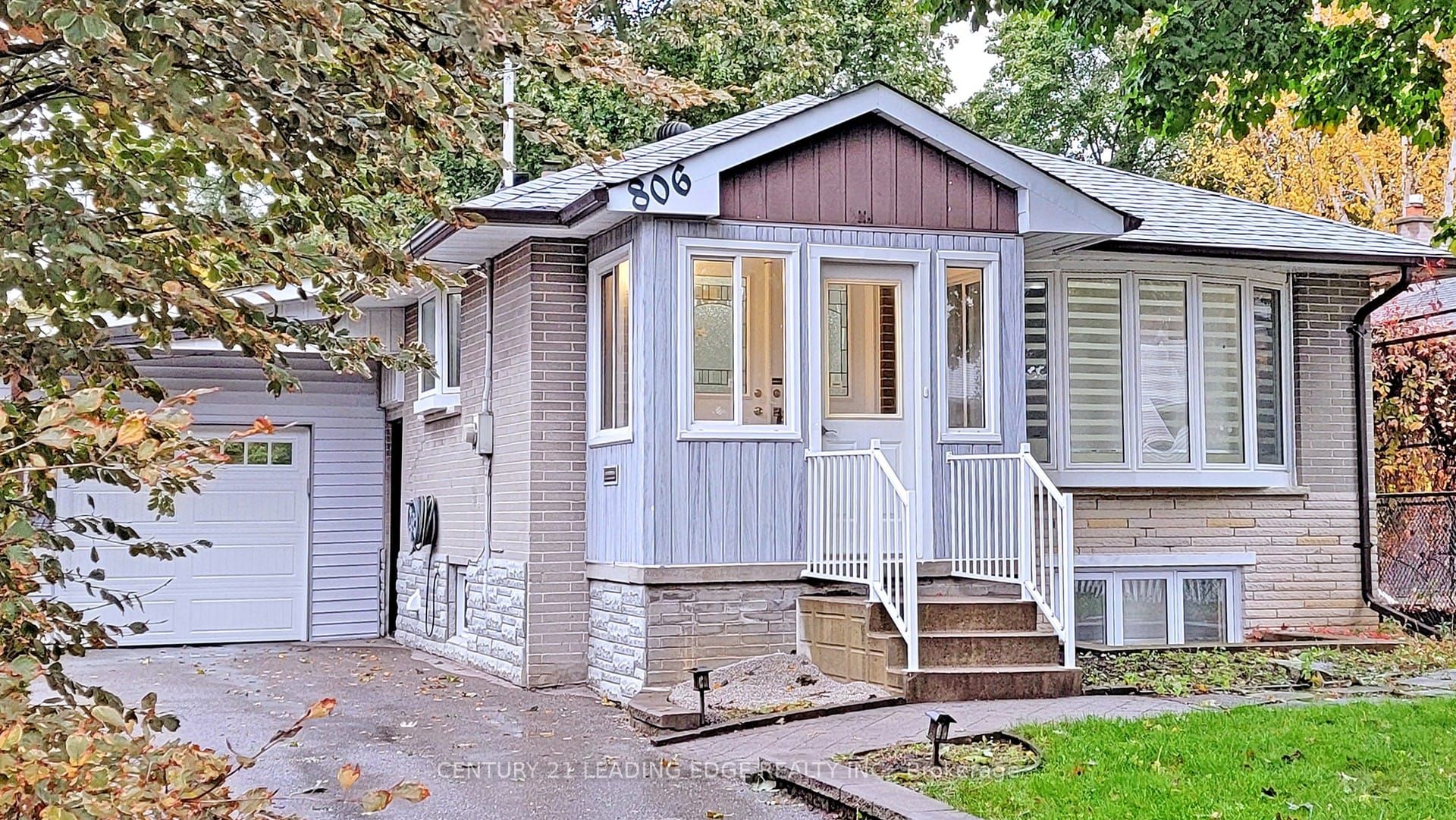 806 Beech Street W Main Property Photo 1