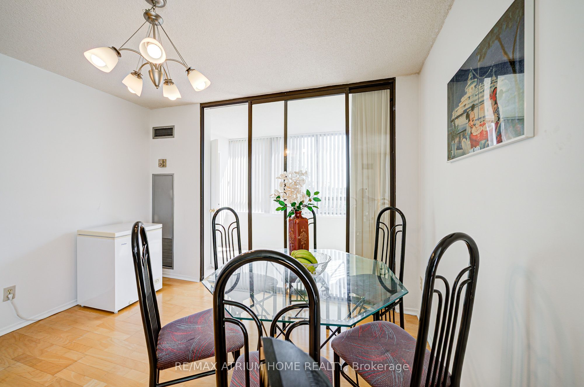 75 Bamburgh Circle 524 Property Photo 11