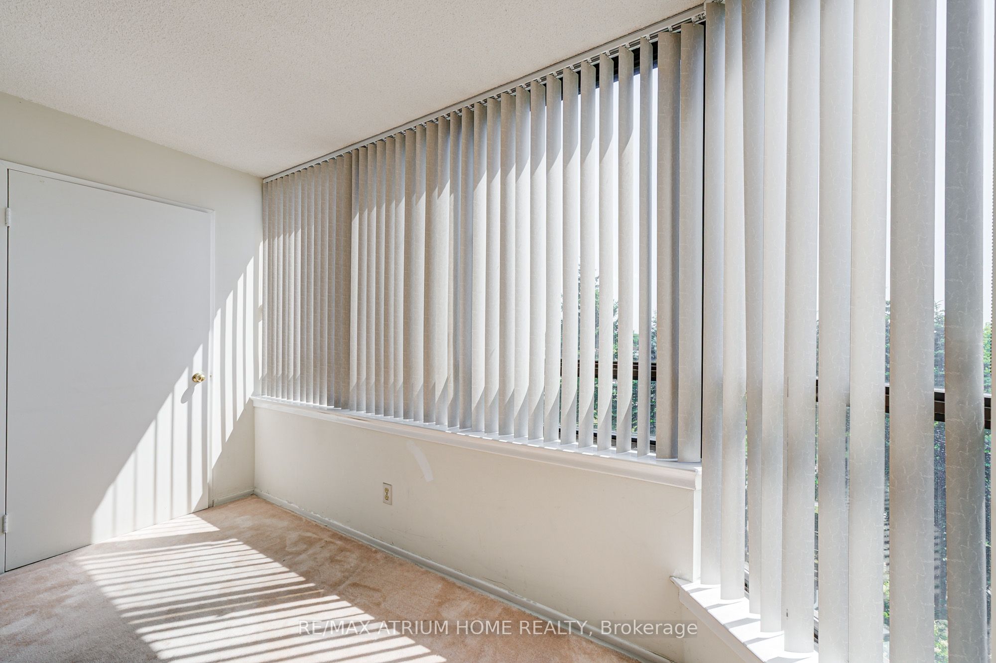 75 Bamburgh Circle 524 Property Photo 14