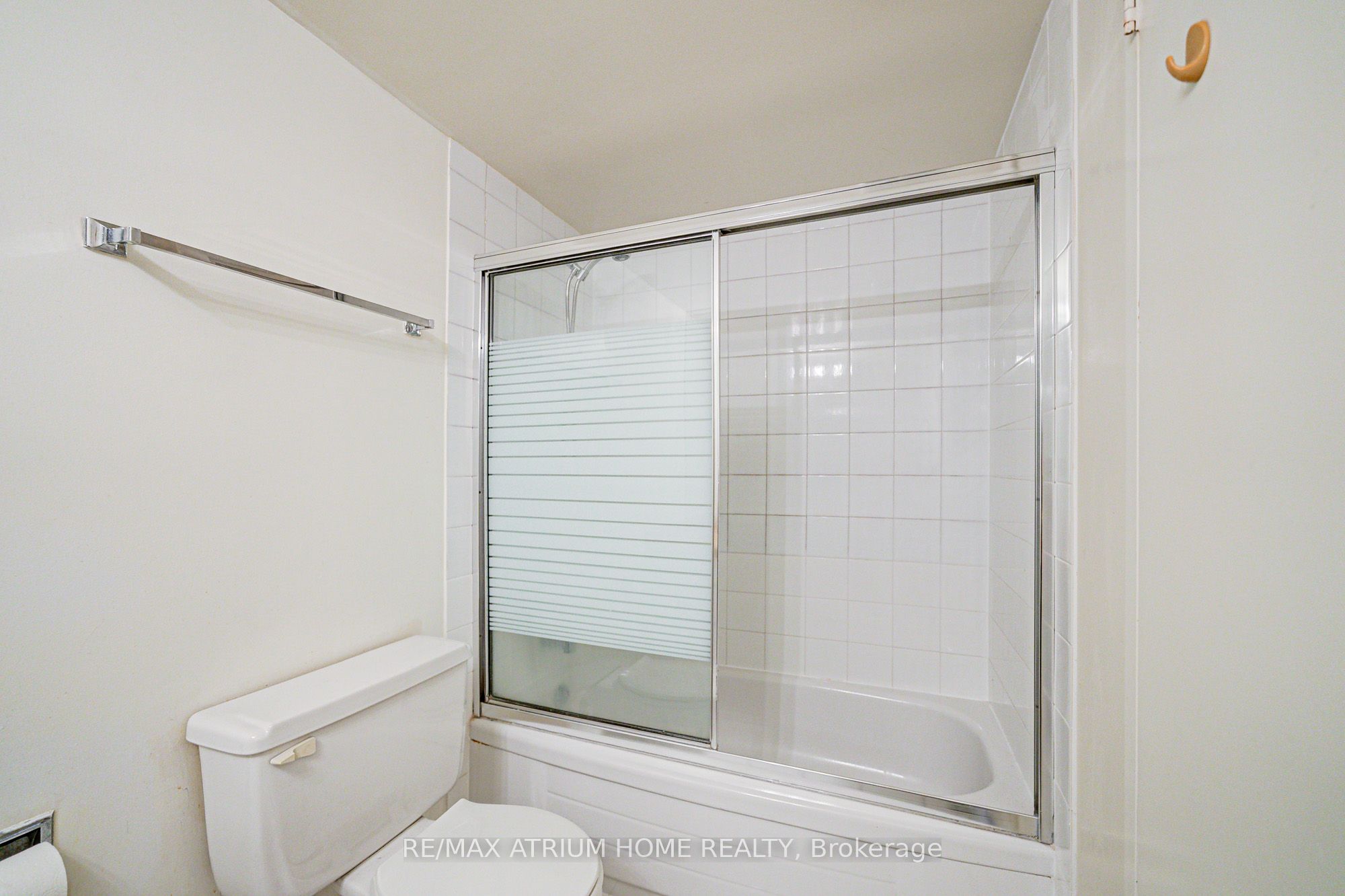 75 Bamburgh Circle 524 Property Photo 35